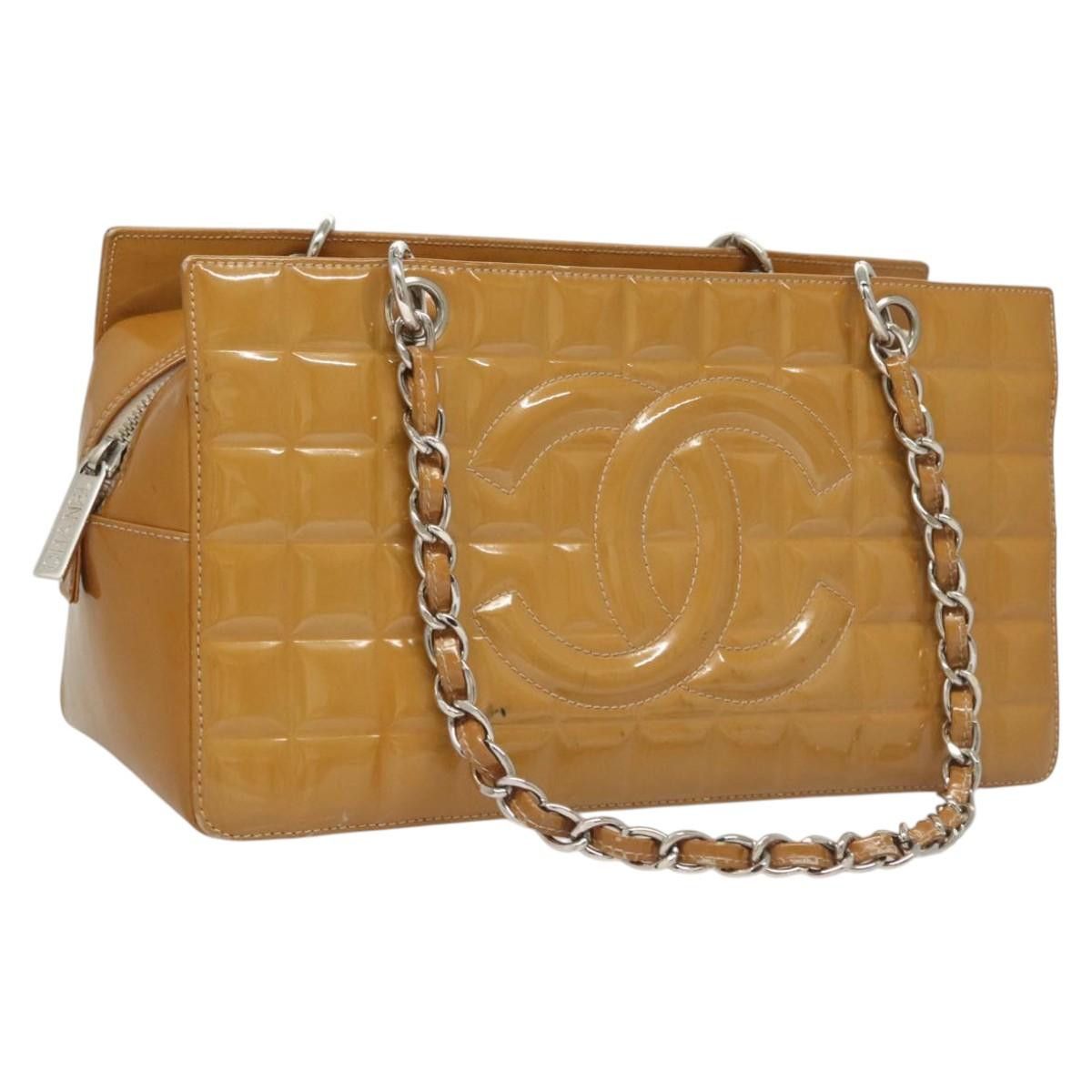Chanel Choco Bar Chain Shoulder Bag Patent Leather Beige Silver Cc Auth Mx270 in Beige/Silver, Women's