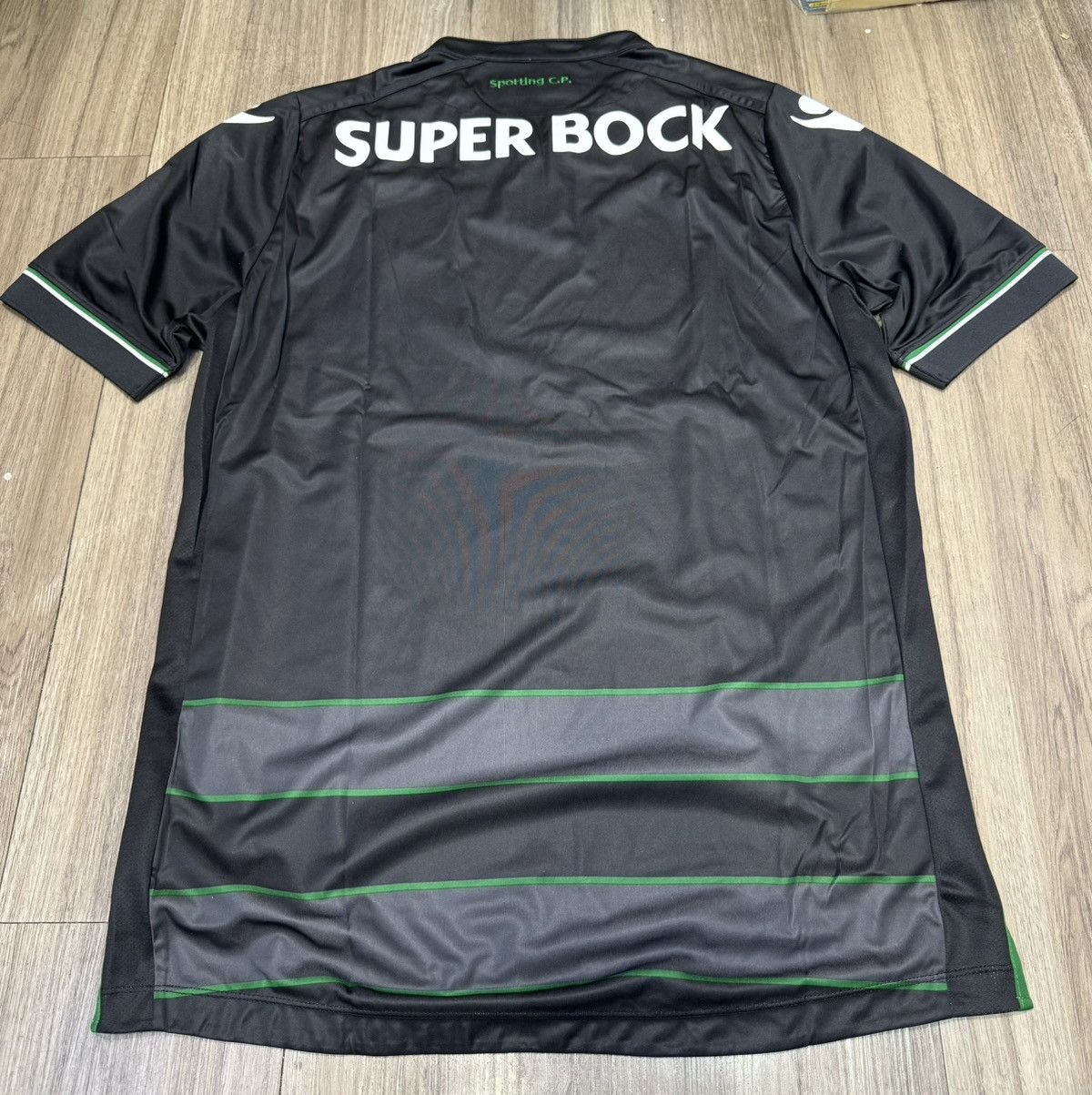 Macron Sporting club lisbon 15/16 away shirt Size US XL / EU 56 / 4 - 2 Thumbnail