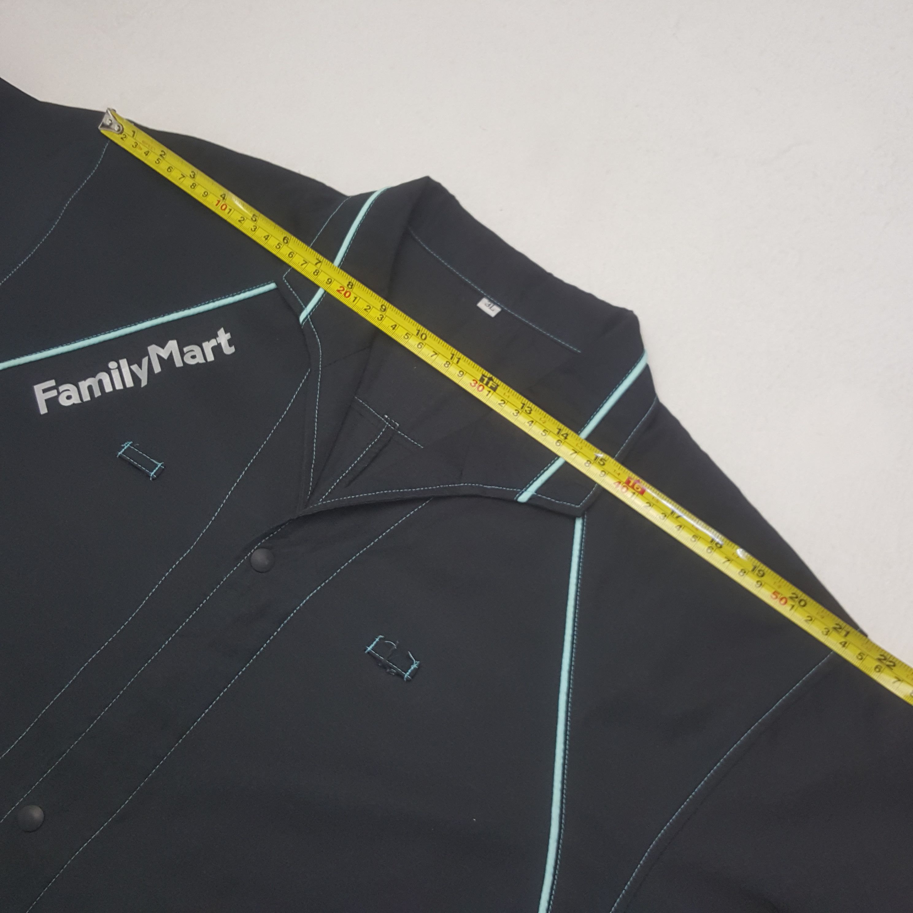 Japanese Brand Vintage Family Mart Worker Japan Uniform Jacket Size US XL / EU 56 / 4 - 5 Thumbnail