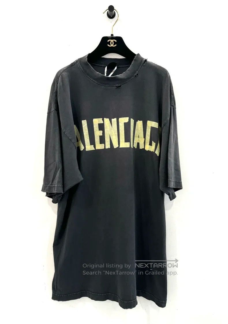 Balenciaga Balenciaga Graffiti Letter Logo Tape Short Sleeve Size US XXS / EU 40 - 1 Thumbnail