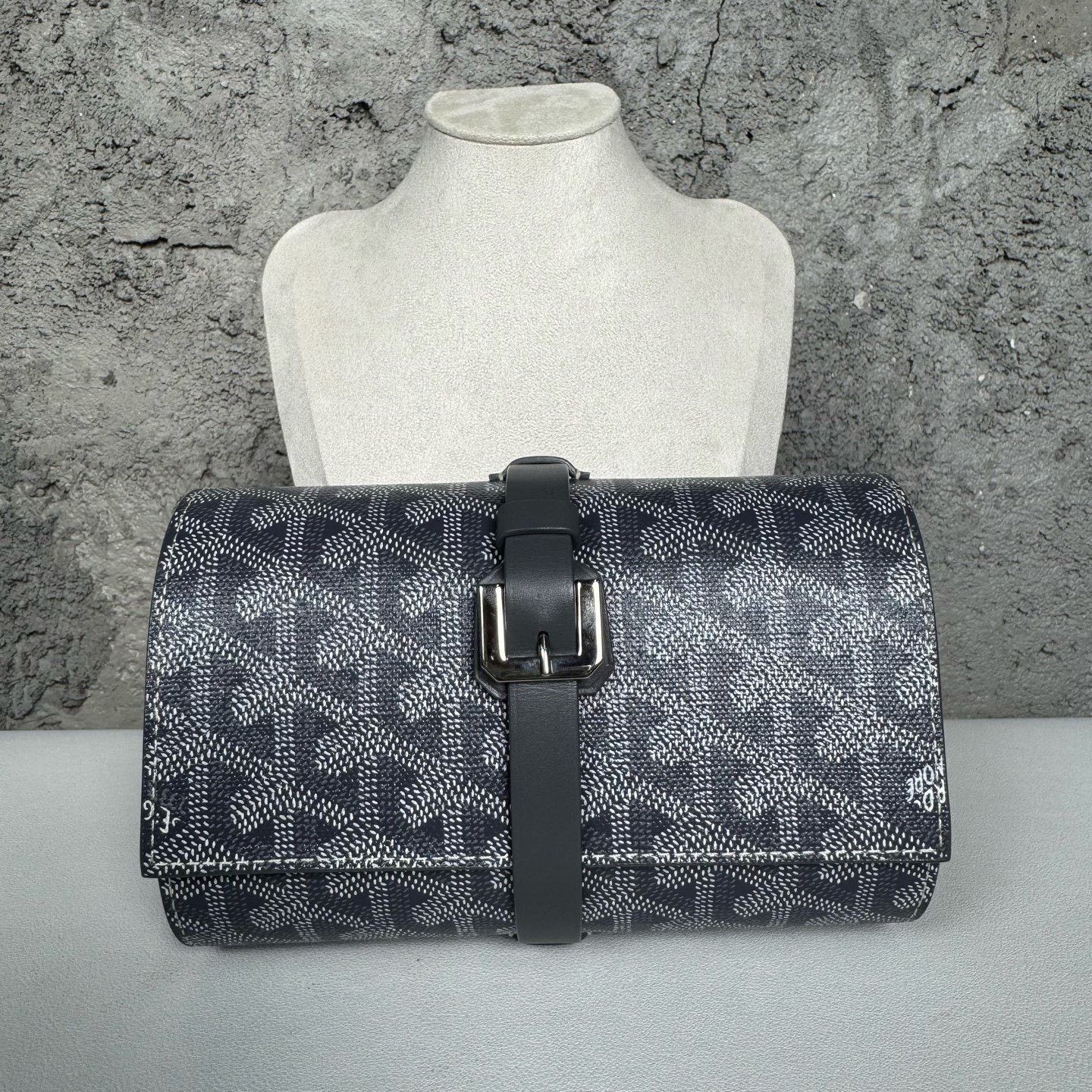 Goyard Goyard Gray Shoulder Bag OS Women Size ONE SIZE - 1 Thumbnail