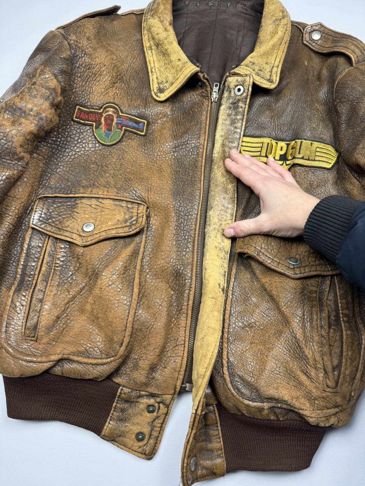Vintage Vintage Top Gun Heavy Distressed Aviation Leather Jacket Size US L / EU 52-54 / 3 - 14 Thumbnail