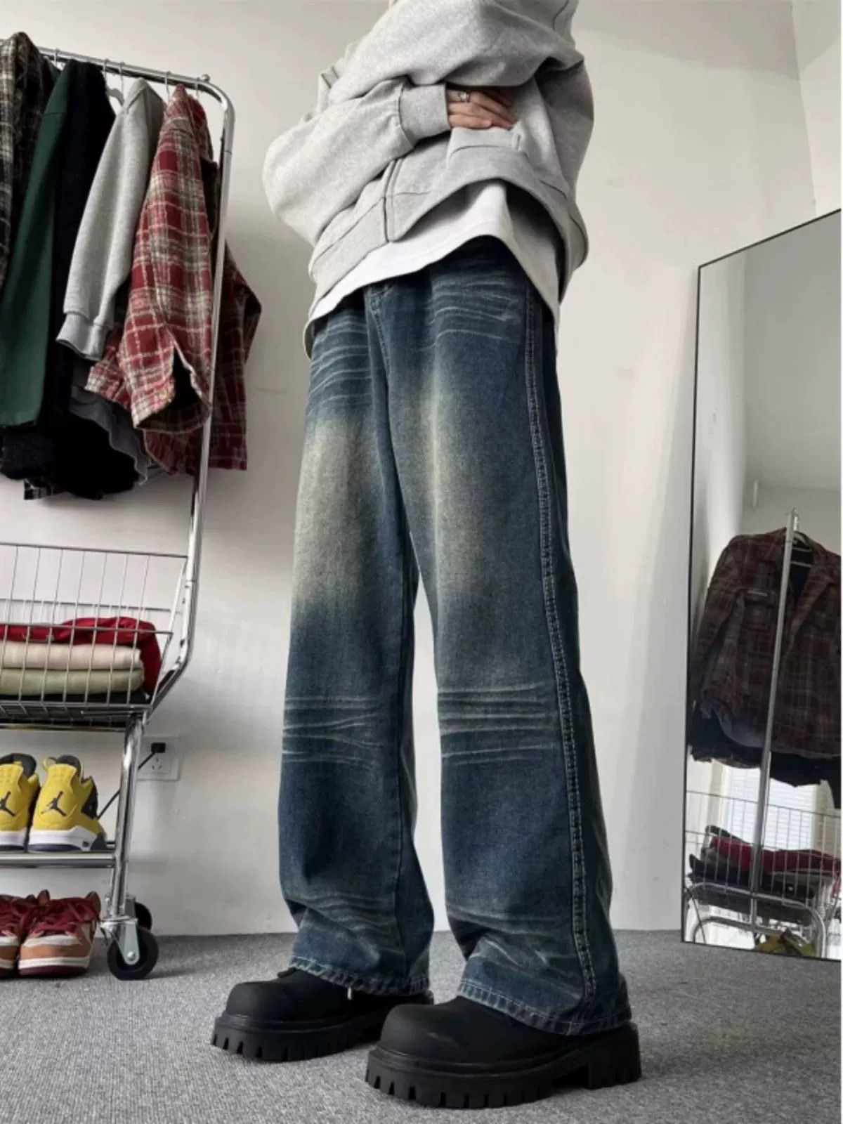 Jean High street men's washed vintage loose flared jeans Size US 32 / EU 48 - 3 Thumbnail