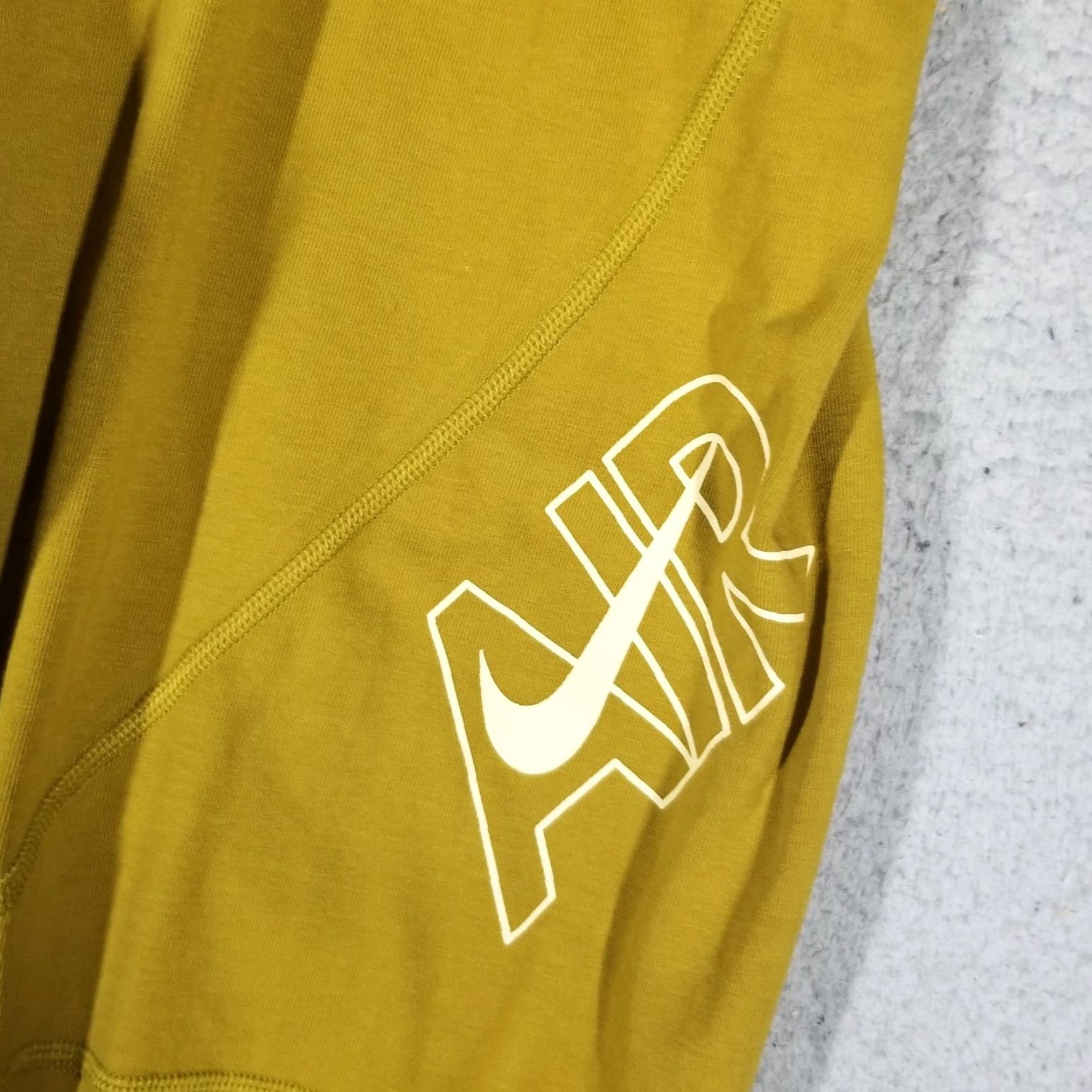 Nike Nike Plus Size Leggings Women 1X Mustard Skinny Compression Athleisure Sportswear Size 40" / US 18 - 4 Thumbnail