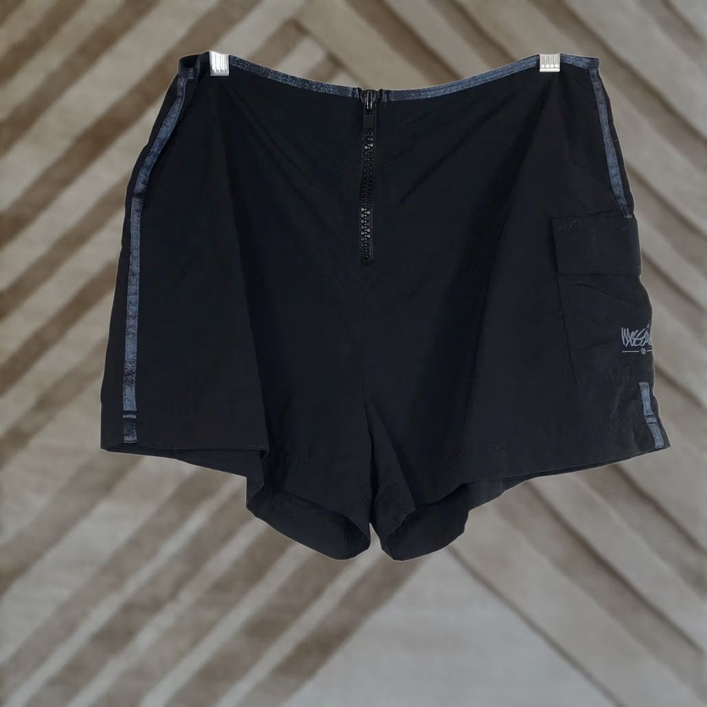 Mossimo Mossimo Black Cargo Athletic Shorts Women Large Nylon Spandex Zip Front Y2K 90's Size 36" / US 14 / IT 50 - 1 Thumbnail