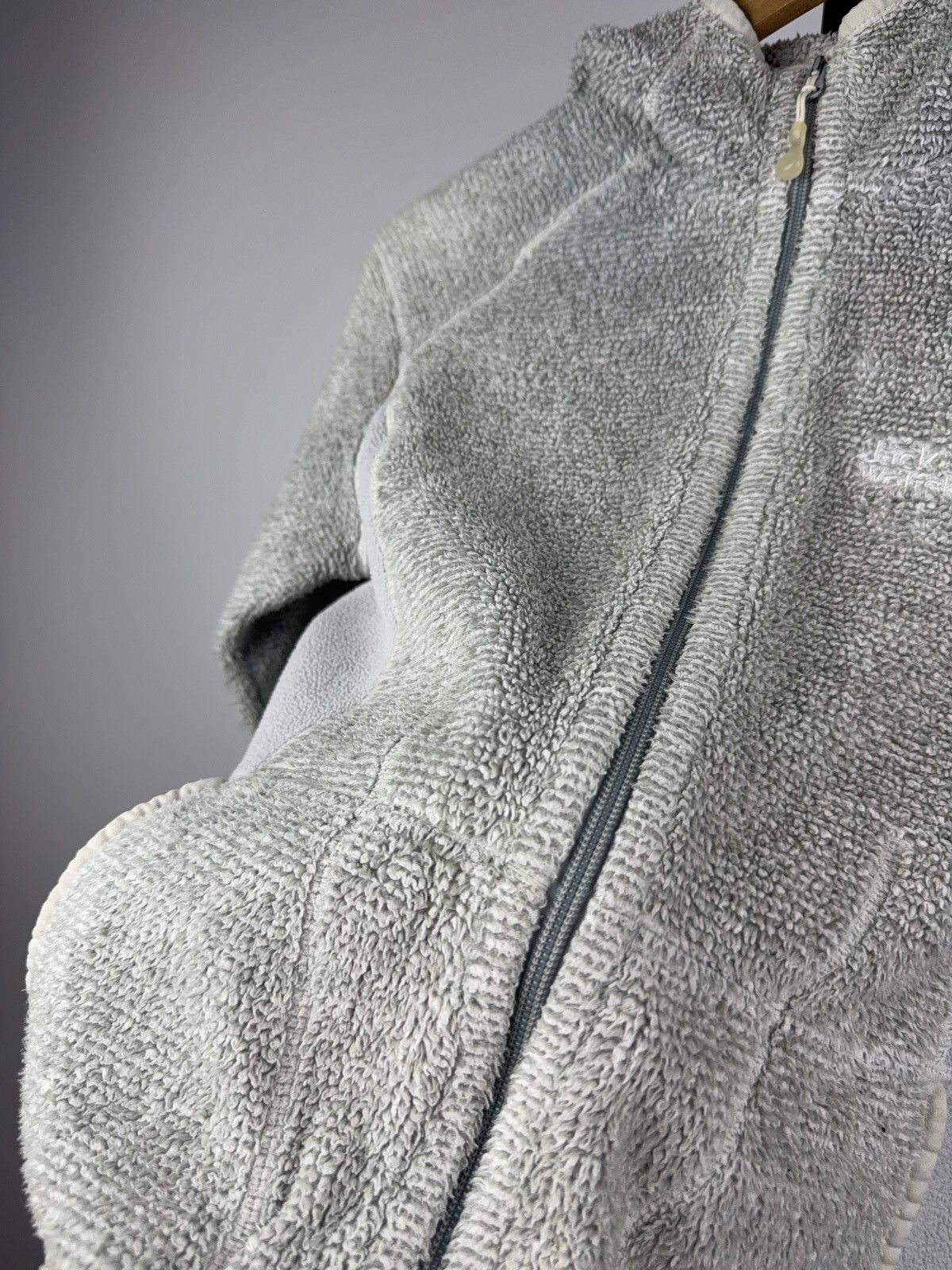 Jack Wolfskin Gorpcore 00s Jack Wolfskin Grey Sherpa Fleece Zip Hoodie Size M / US 6-8 / IT 42-44 - 15 Thumbnail