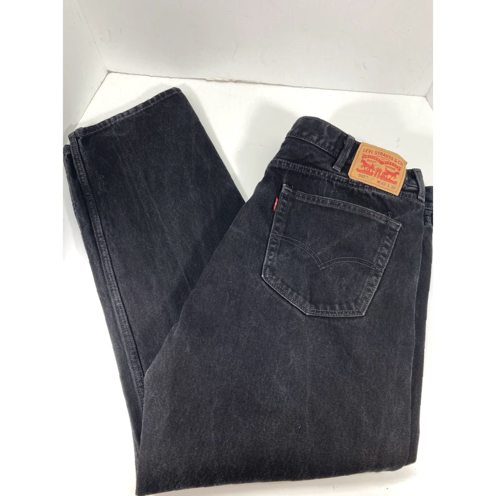 Levi's Levi's 505 Jeans Men Size 42X32 Black Denim Regular Fit Straight Leg 100% Cotton Size US 42 / EU 58 - 2 Thumbnail