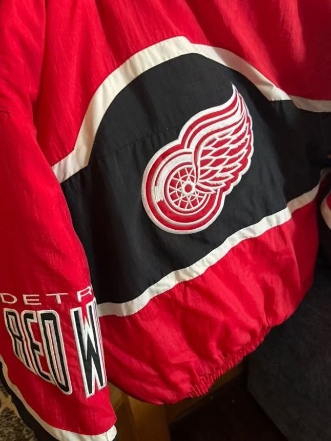 Logo Athletic × Vintage Vintage 90's Detroit Red Wings Logo Athletic Puffer Jacket Size US XL / EU 56 / 4 - 2 Thumbnail