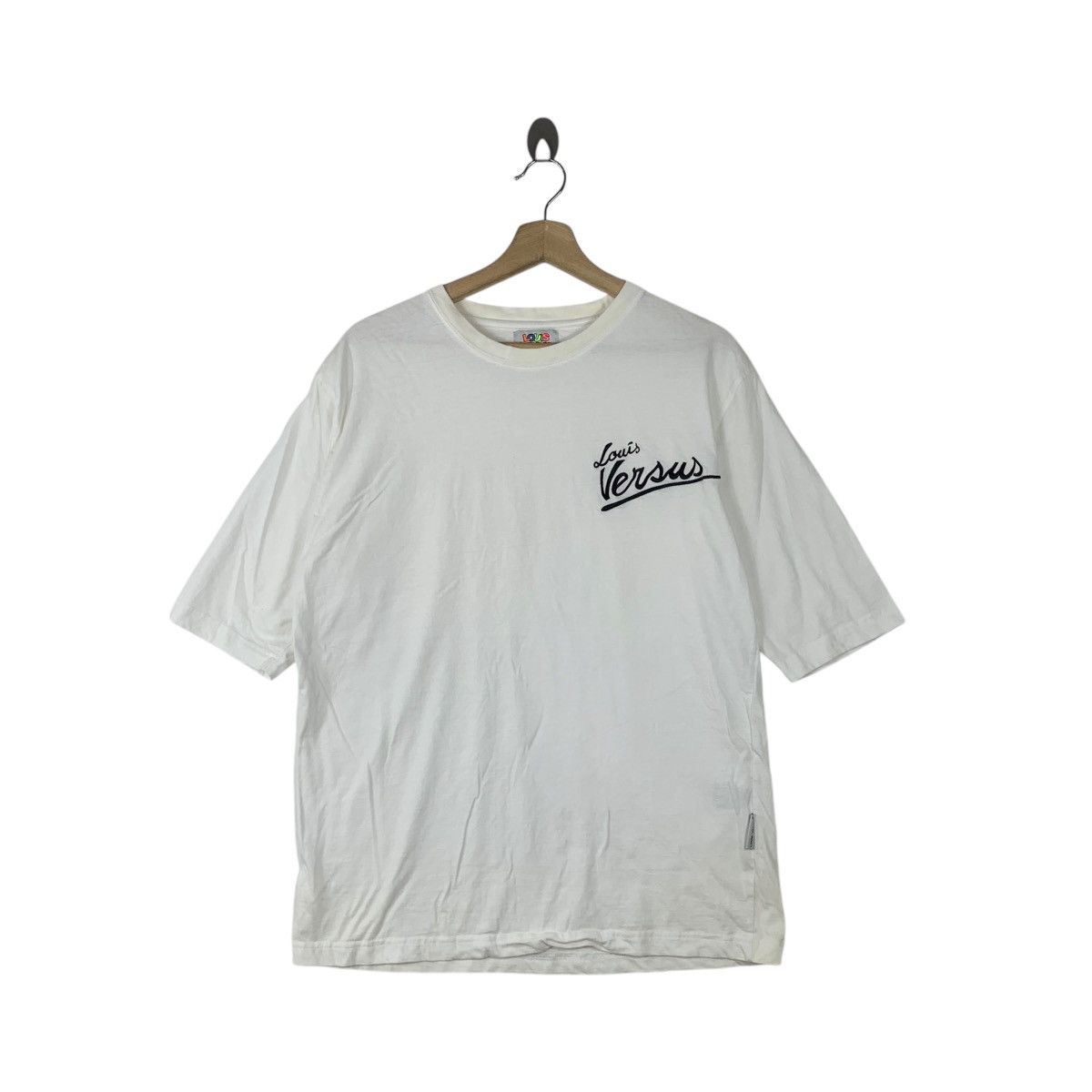 Vintage Vintage LOUIS VERSUS ITALY Embroidered Logo Baggy Tee Shirt Size M / US 6-8 / IT 42-44 - 1 Thumbnail