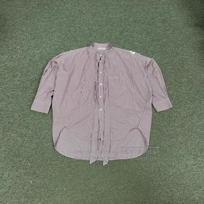 Balenciaga Balenciaga Back Letter Logo Striped Shirt Size XS / US 0-2 / IT 36-38 - 1 Thumbnail