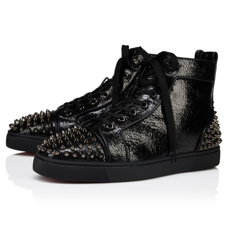 oc11z0126 Lou Spikes in Black