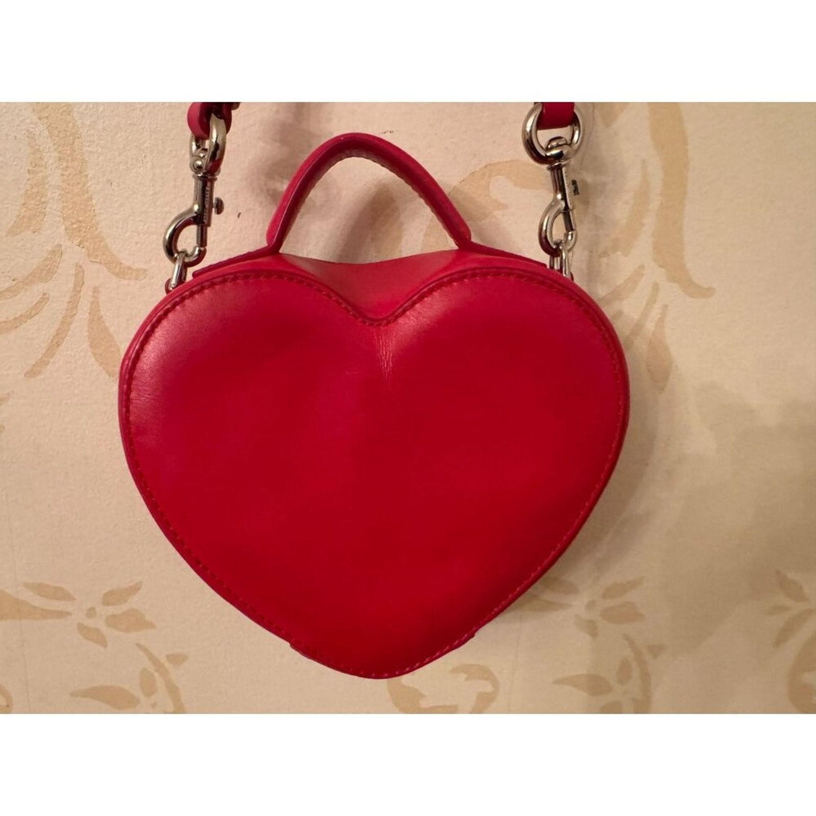 Marc Jacobs Ladies Marc Jacobs Red Heart 100% Leather Handbag ~ Darling Size ONE SIZE - 7 Thumbnail