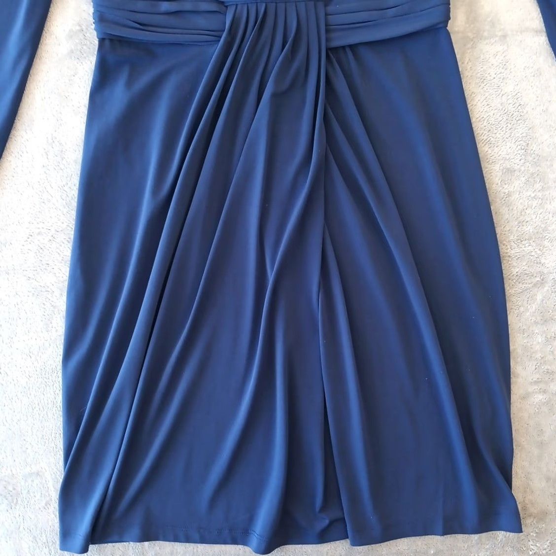 Calvin Klein Calvin Klein Dress Blue Long Sleeve V-Neck Ruched Stretch Knee Length 8 Women Dress Sheath Modern Vintage? Size M / US 6-8 / IT 42-44 - 4 Thumbnail