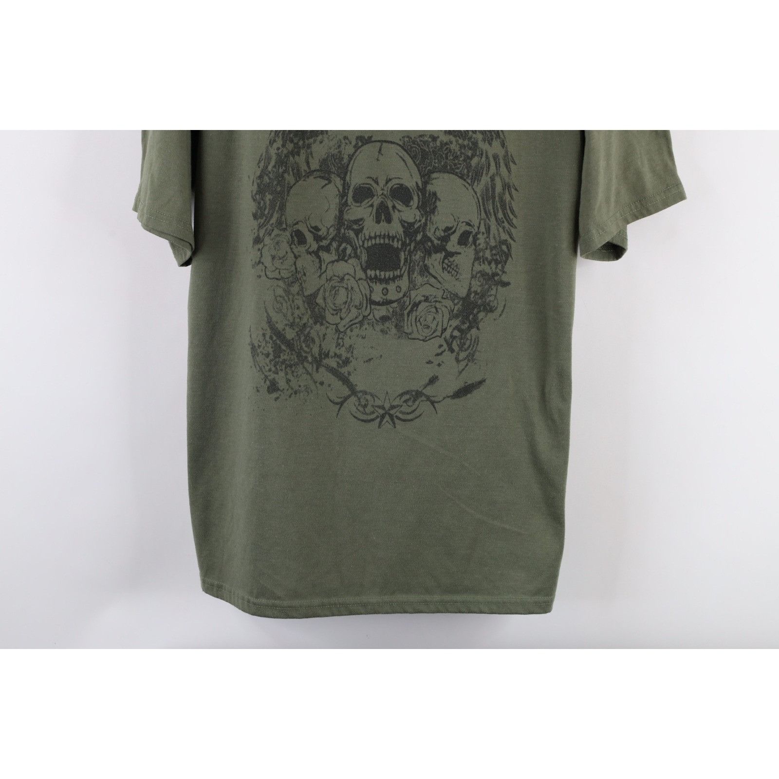 Vintage Vintage Y2K Streetwear Tribal Wings Flower Skull T-Shirt Size US XL / EU 56 / 4 - 3 Thumbnail