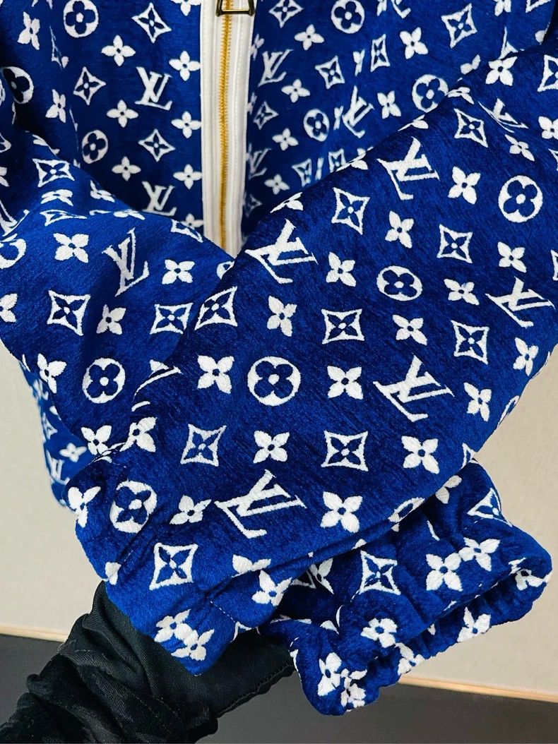 Louis Vuitton Louis Vuitton Blue and white double-sided presbyopic jacket Size XS / US 0-2 / IT 36-38 - 5 Thumbnail