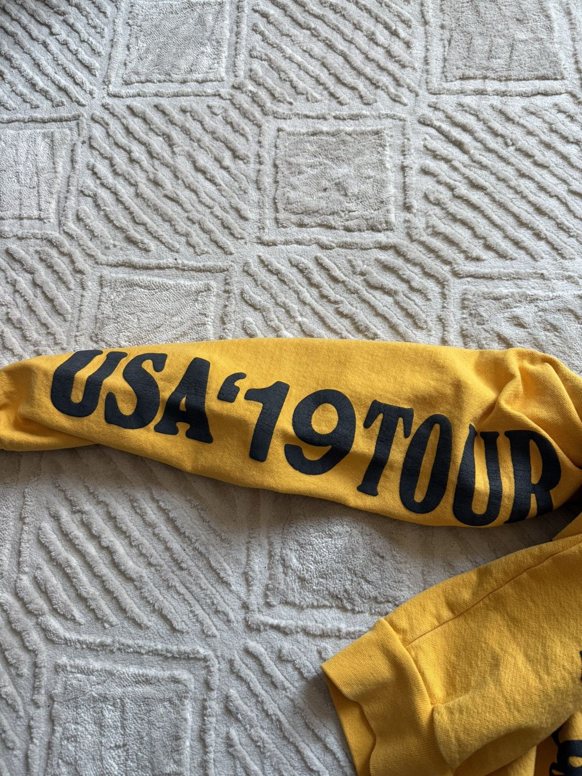 Cactus Plant Flea Market × The Rolling Stones CPFM Rolling Stones Yellow Crewneck Size US L / EU 52-54 / 3 - 3 Thumbnail