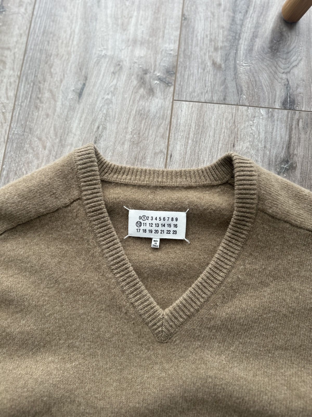 Maison Margiela 2024 Maison Margiela V Neck Knitted Wool Sweater Size US XXL / EU 58 / 5 - 6 Thumbnail