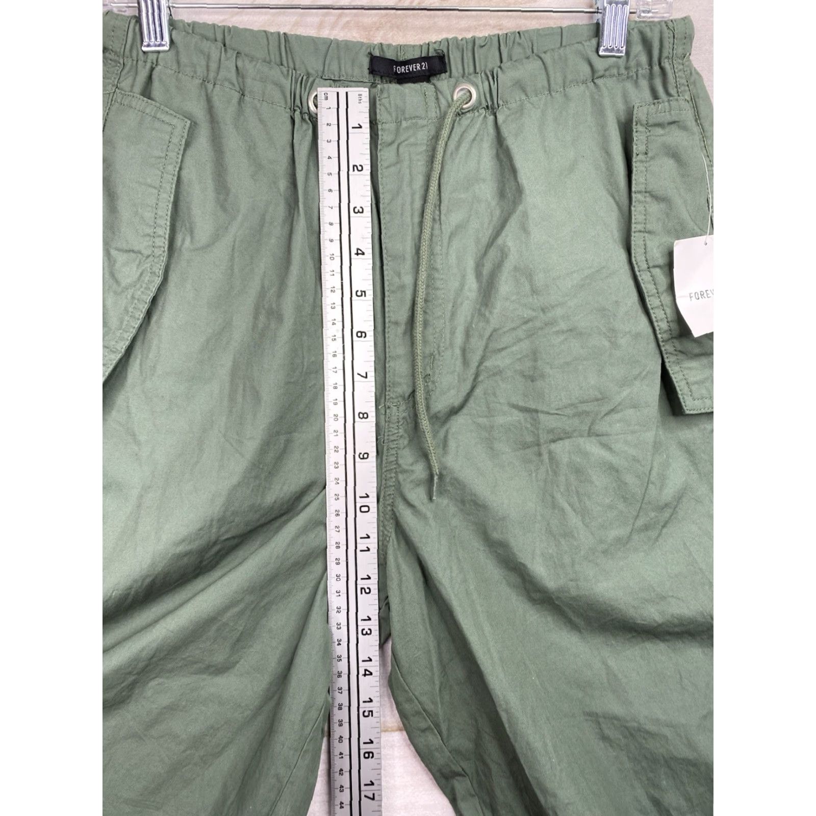 Forever 21 FOREVER 21 Parachute Pants Womens S Green Wide Leg Baggy Lightweight Y2K 80s Size 28" / US 6 / IT 42 - 4 Thumbnail