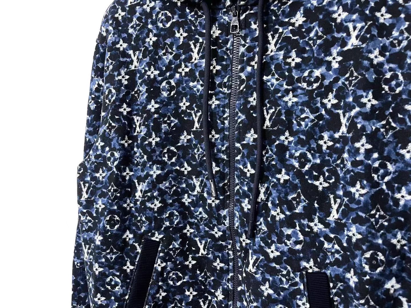 Louis Vuitton LV Monogram All Over Logo Hoodie Size S New Size US S / EU 44-46 / 1 - 2 Thumbnail