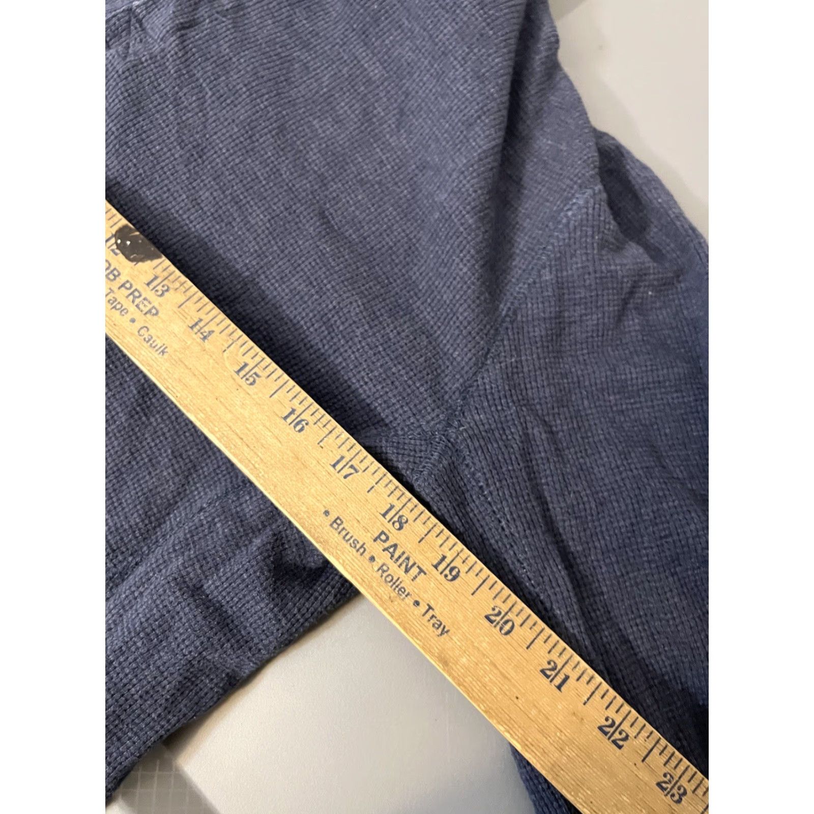 Eddie Bauer VINTAGE Eddie Bauer Men's Long Sleeve Henley Shirt Medium Navy Blue Knit 90s Classic Outdoor Size US M / EU 48-50 / 2 - 5 Thumbnail
