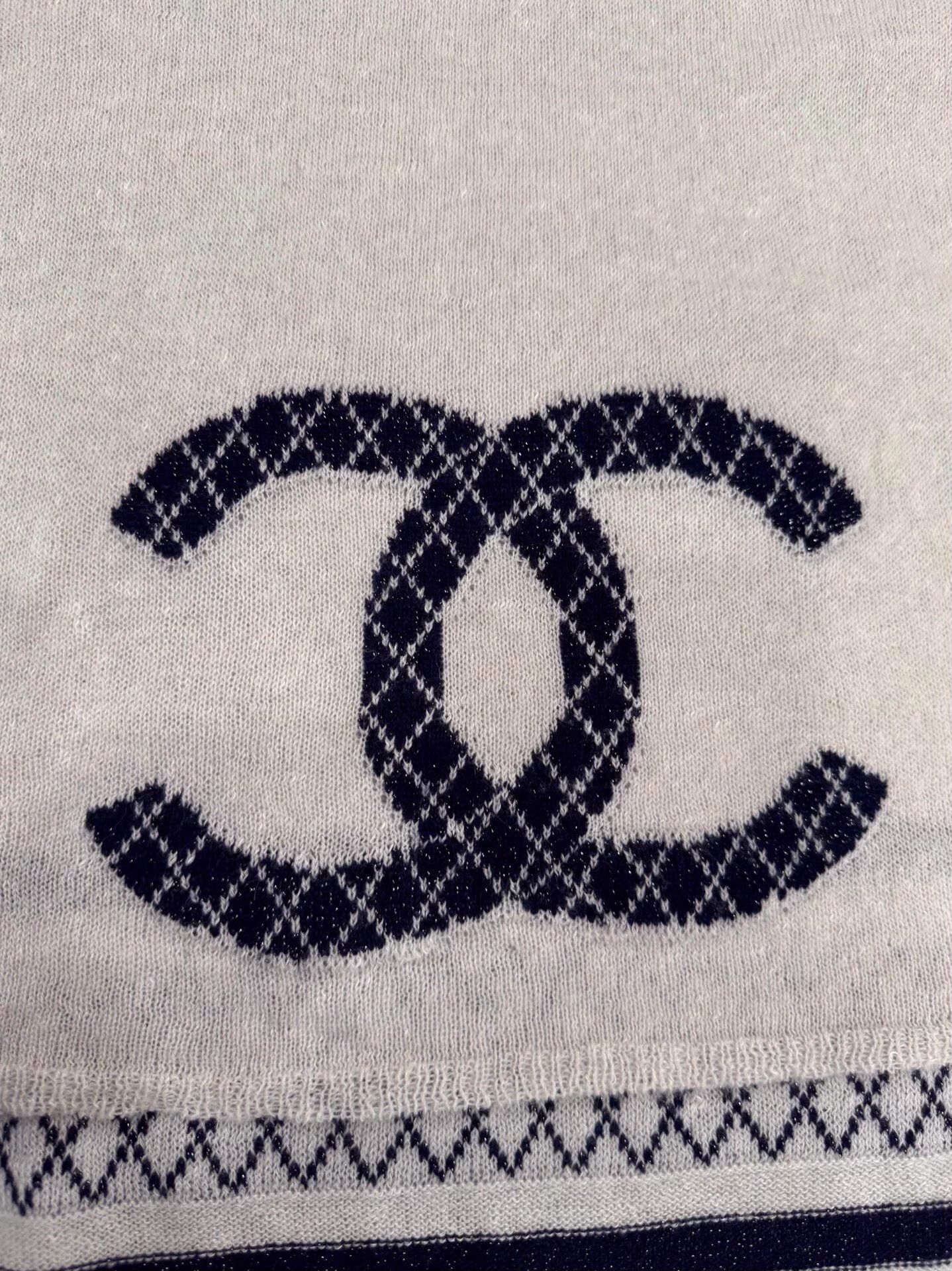 Chanel Chanel b&w CC quilted cashmere scarf 60x200cm Size ONE SIZE - 6 Thumbnail