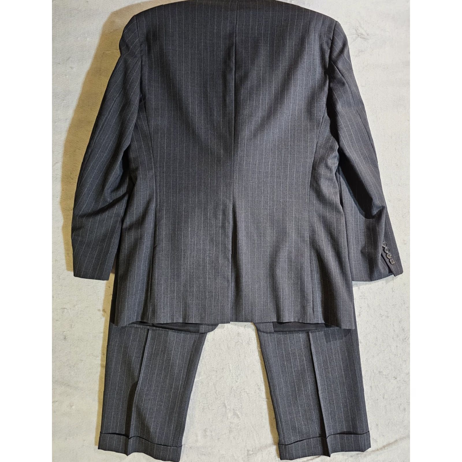 Chaps VINTAGE CHAPS By RALPH LAUREN 100% Wool Grey Pin Striped Suit Mens 42 Long 34x32 Pants Size 42R - 7 Thumbnail