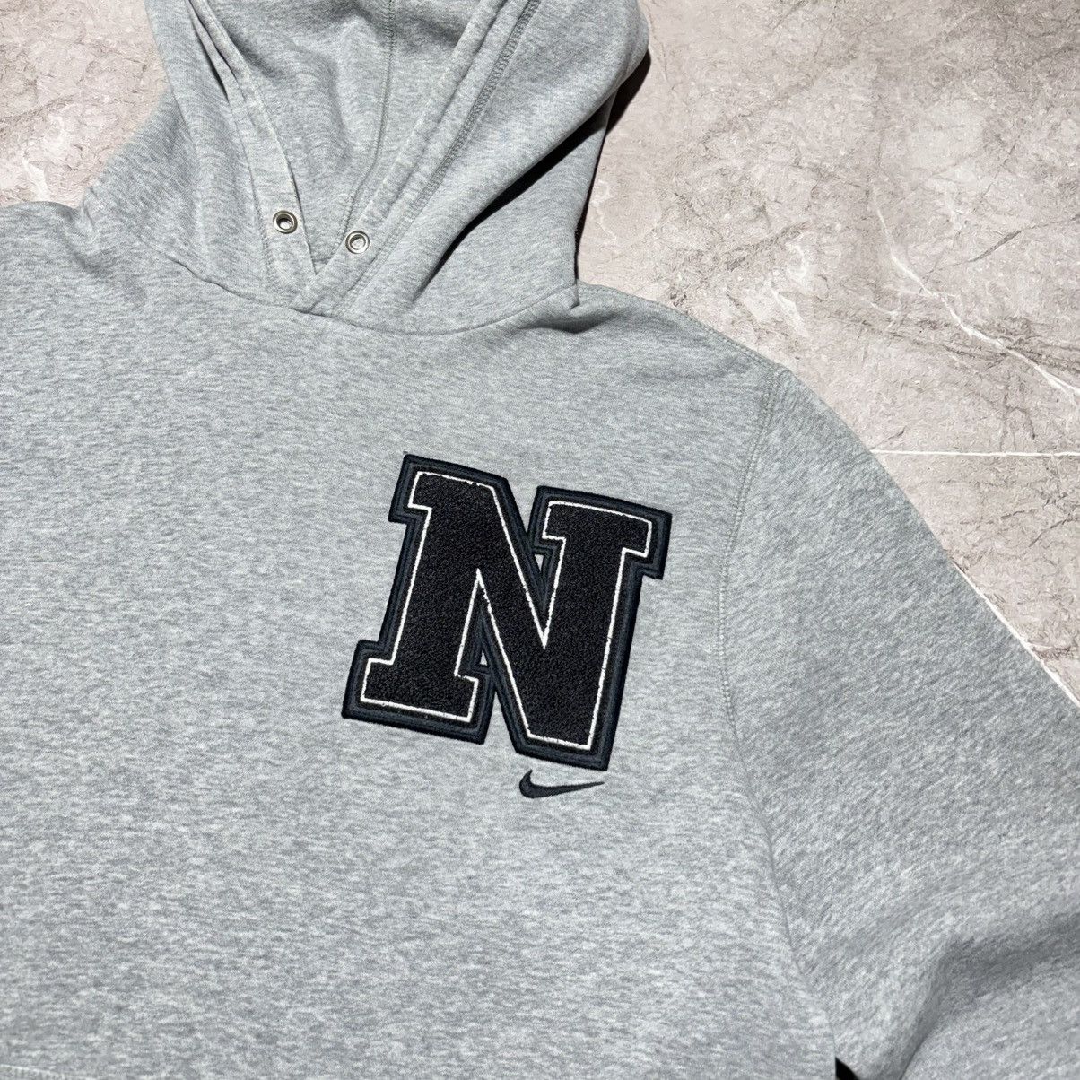 Nike Vintage Nike Baggy Hoodie Big Logo Swoosh L Size US L / EU 52-54 / 3 - 2 Thumbnail