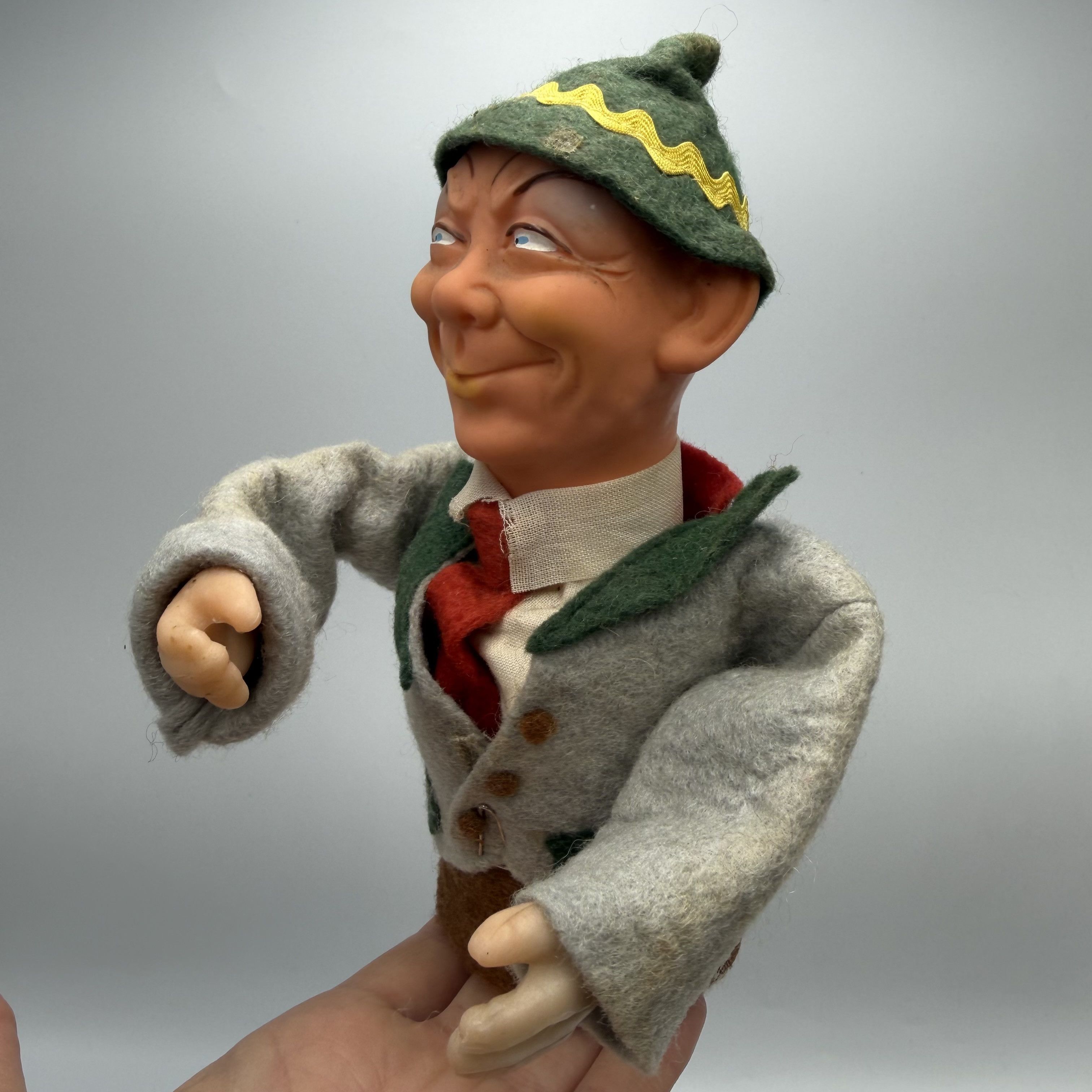 Vintage Vintage GDR Germany Figurine Man Toast Bar Decor Size ONE SIZE - 8 Thumbnail