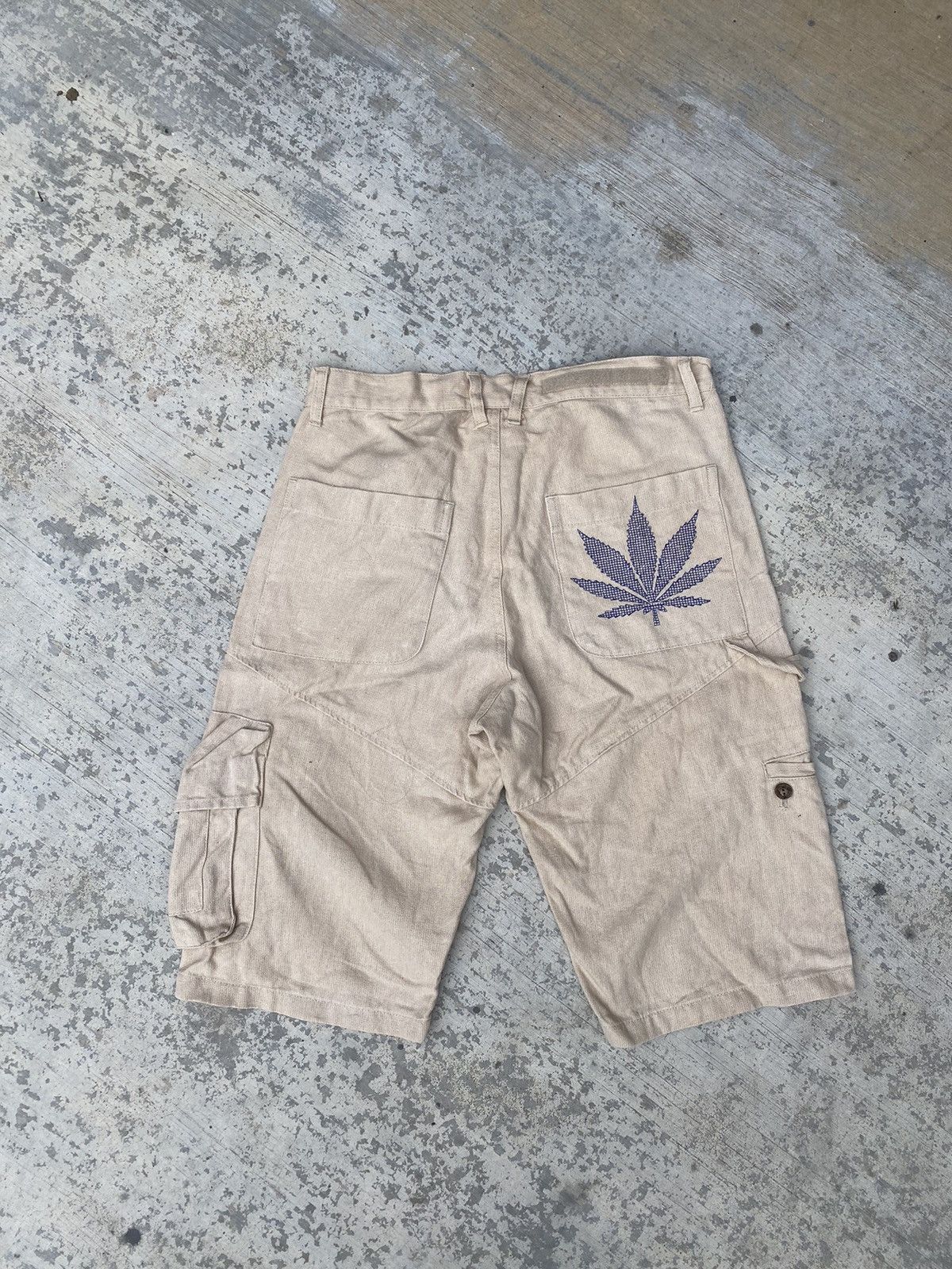 PPFM ⚡️Steals⚡️PPFM cargo shorts Size US 31 - 2 Thumbnail