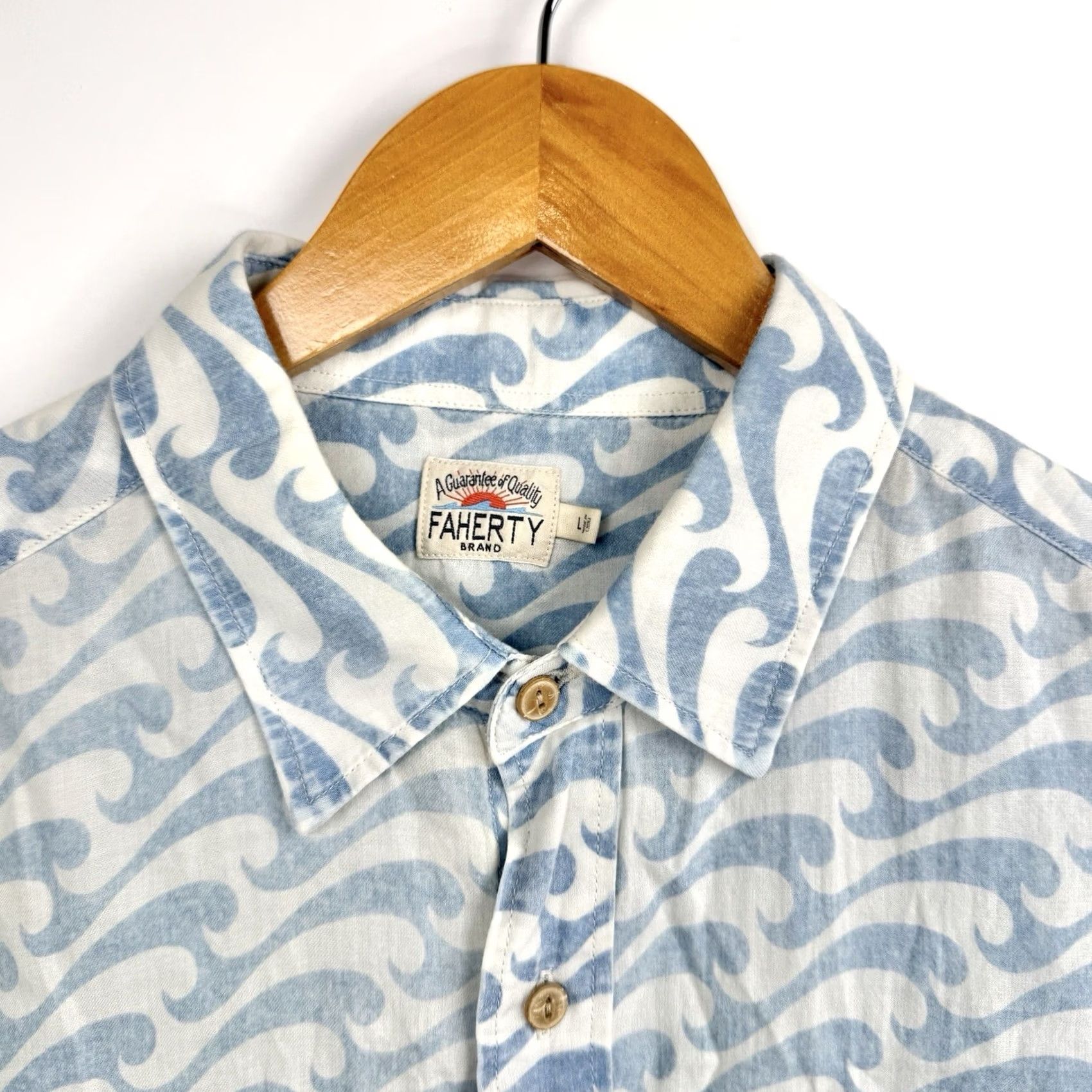 Faherty Faherty Mens Large Button Down Short Sleeve Shirt Indigo Dyed Tidal Waves Cotton Floral Pattern Indigo/Blue Vintage: No Size US L / EU 52-54 / 3 - 2 Thumbnail