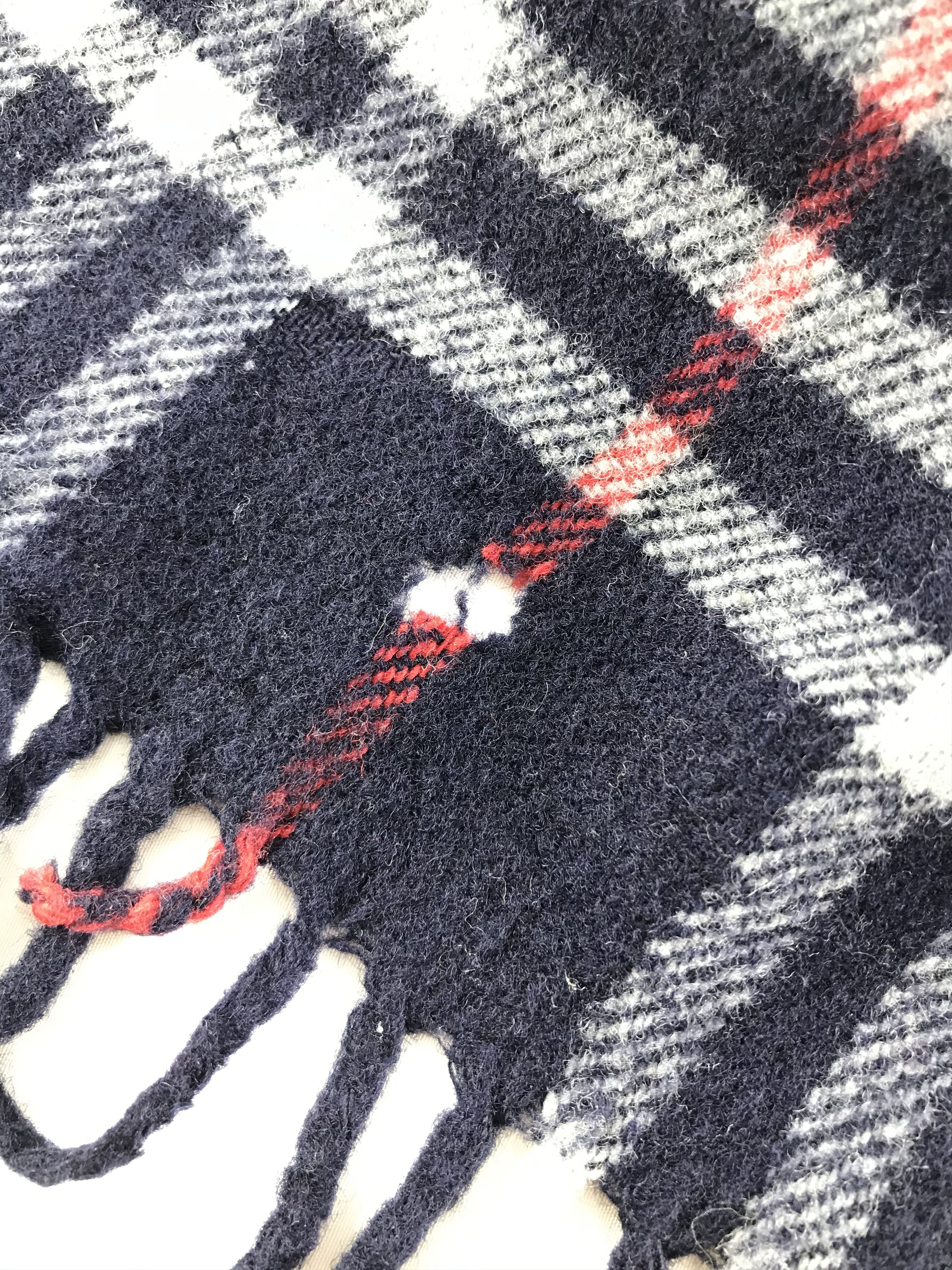 Burberry Vintage Burberry Scarf/Muffler/Neckwear MF981 Size ONE SIZE - 4 Thumbnail