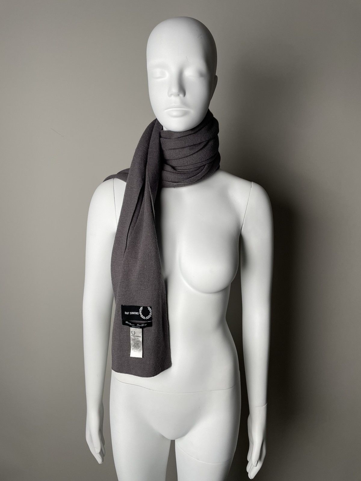 Fred Perry × Raf Simons Raf Simons x Fred Perry Split Scarf Size ONE SIZE - 5 Thumbnail
