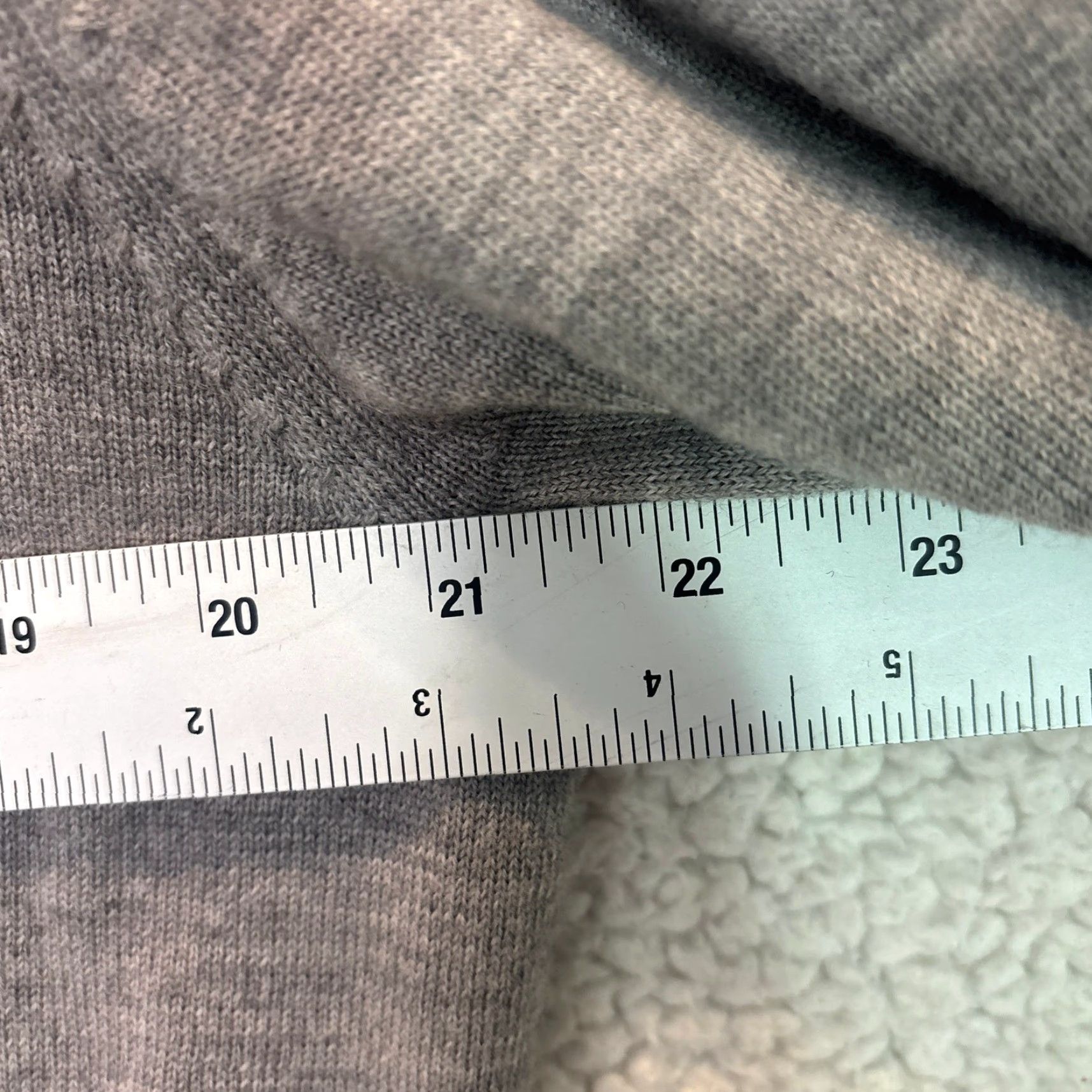 Vintage Carnoustie Mens Medium V-Neck Sweater Gray 100% Merino Wool Knit Pullover Casual Size US M / EU 48-50 / 2 - 5 Thumbnail