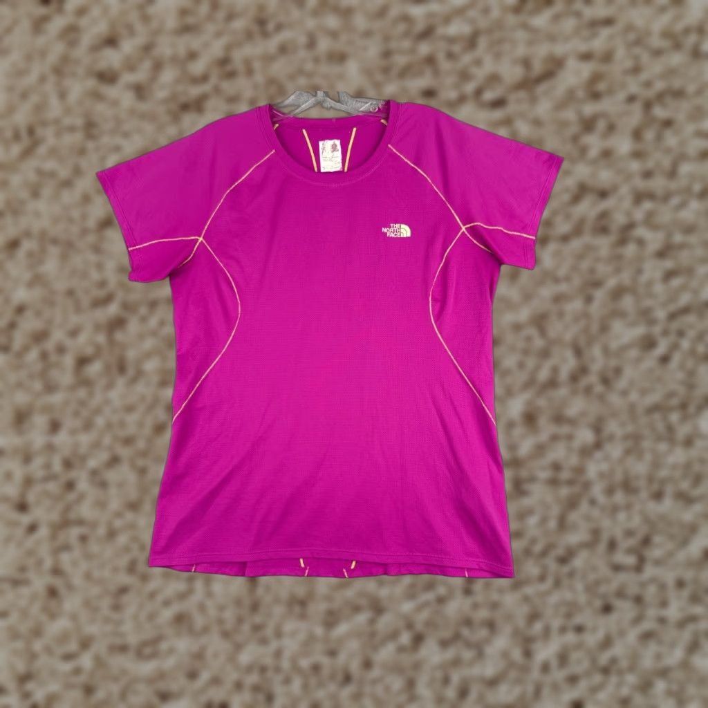 The North Face The North Face Shirt Women Large Pink Flash Dry 100% Polyester Crew Neck Size XS / US 0-2 / IT 36-38 - 1 Thumbnail