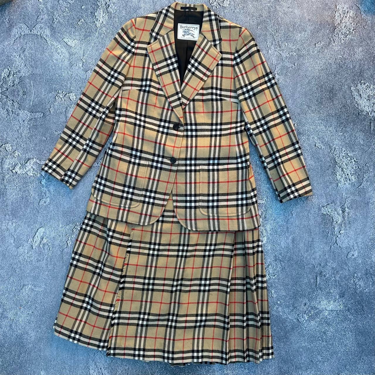 Burberry Vintage Burberrys Woman’s Jacket + Skirt Suit Size L / US 10 / IT 46 - 1 Thumbnail