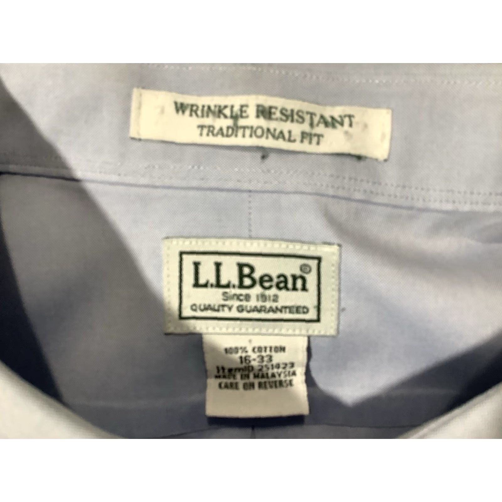 Vintage VINTAGE LL Bean Shirt Mens 16 Blue Wrinkle Resistant Long Sleeve Button Down Collar Classic 16-33 Casual Pockets Lightweight Cotton Button-Up Size US L / EU 52-54 / 3 - 7 Thumbnail