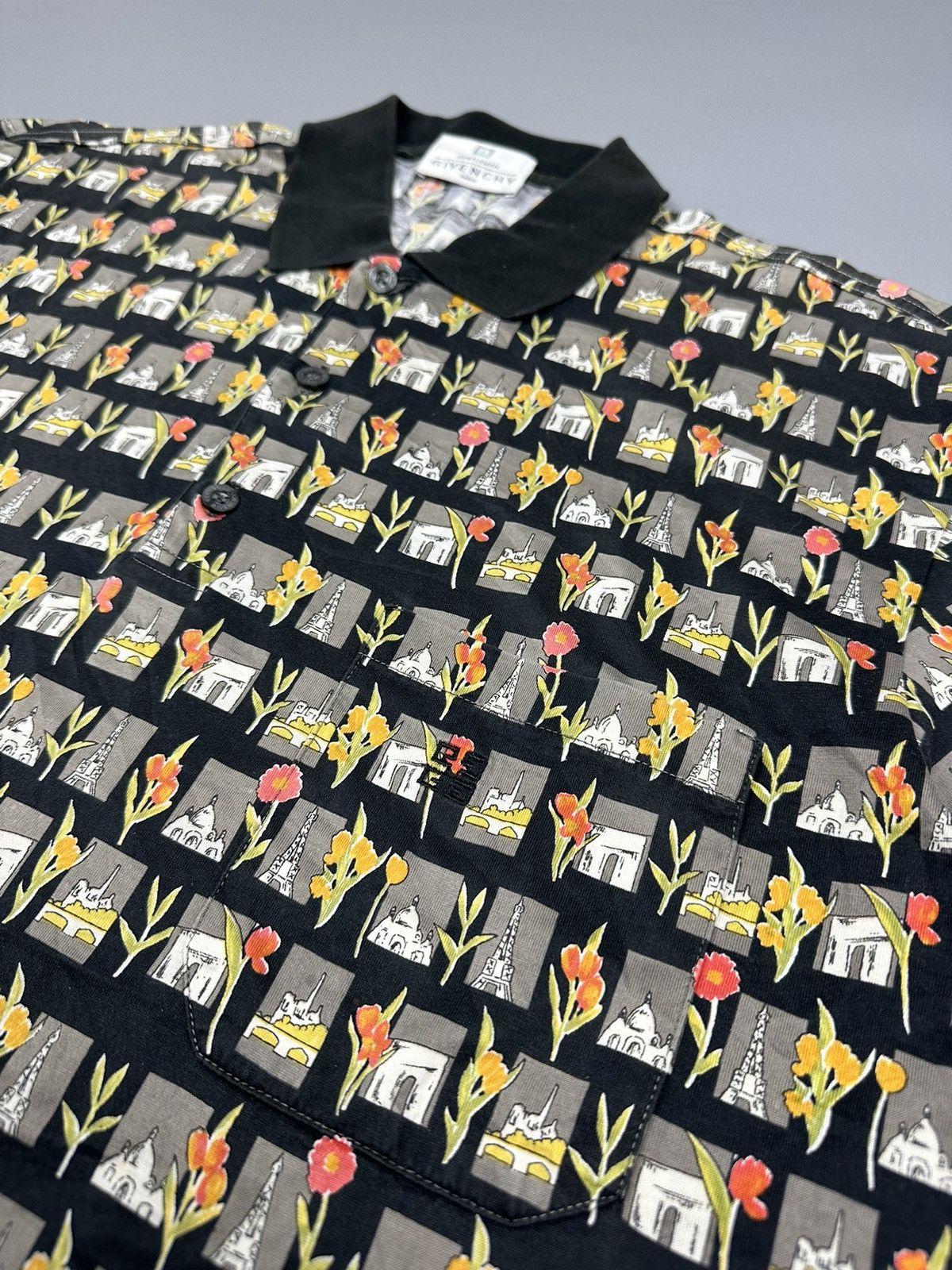Givenchy Vintage Gentlemen Givenchy Paris Floral Monument Shirt Size US L / EU 52-54 / 3 - 5 Thumbnail