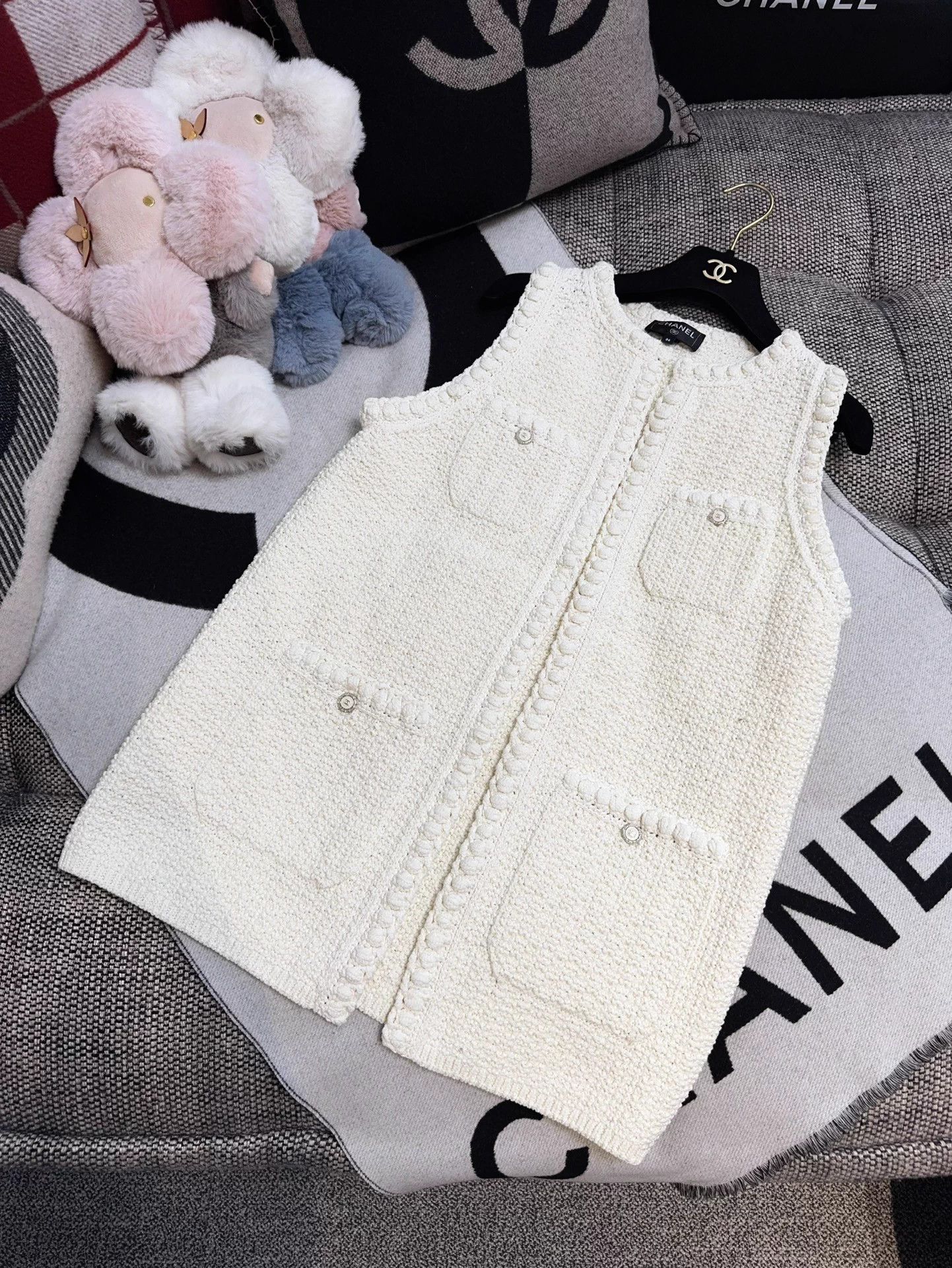 Chanel Chanel 22S Ivory 4-Pocket Knit Midlength Vest 36 Size XS / US 0-2 / IT 36-38 - 9 Thumbnail