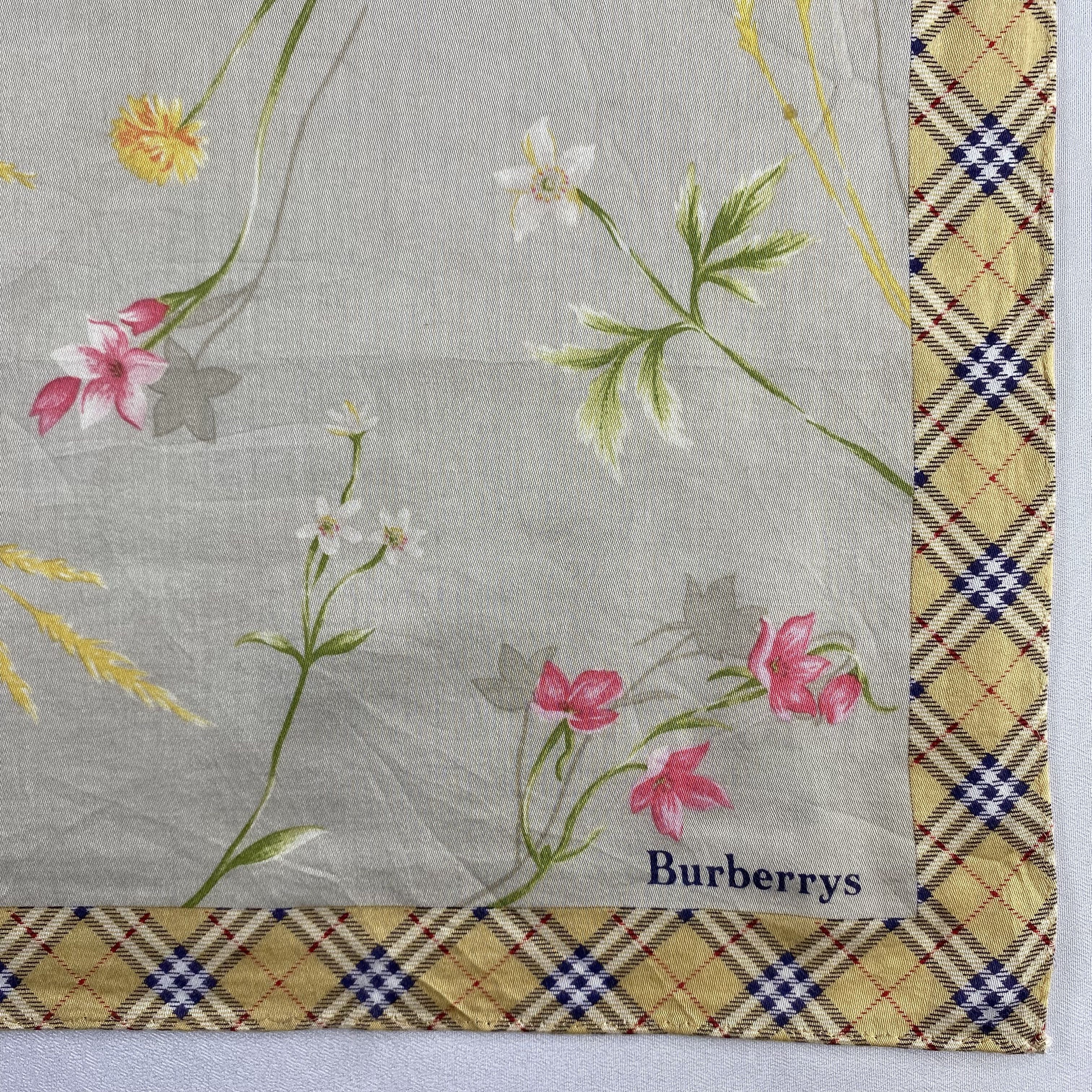 Burberry × Vintage Burberry Handkerchief / Neckerchief / Bandana-P1147 Size ONE SIZE - 3 Thumbnail