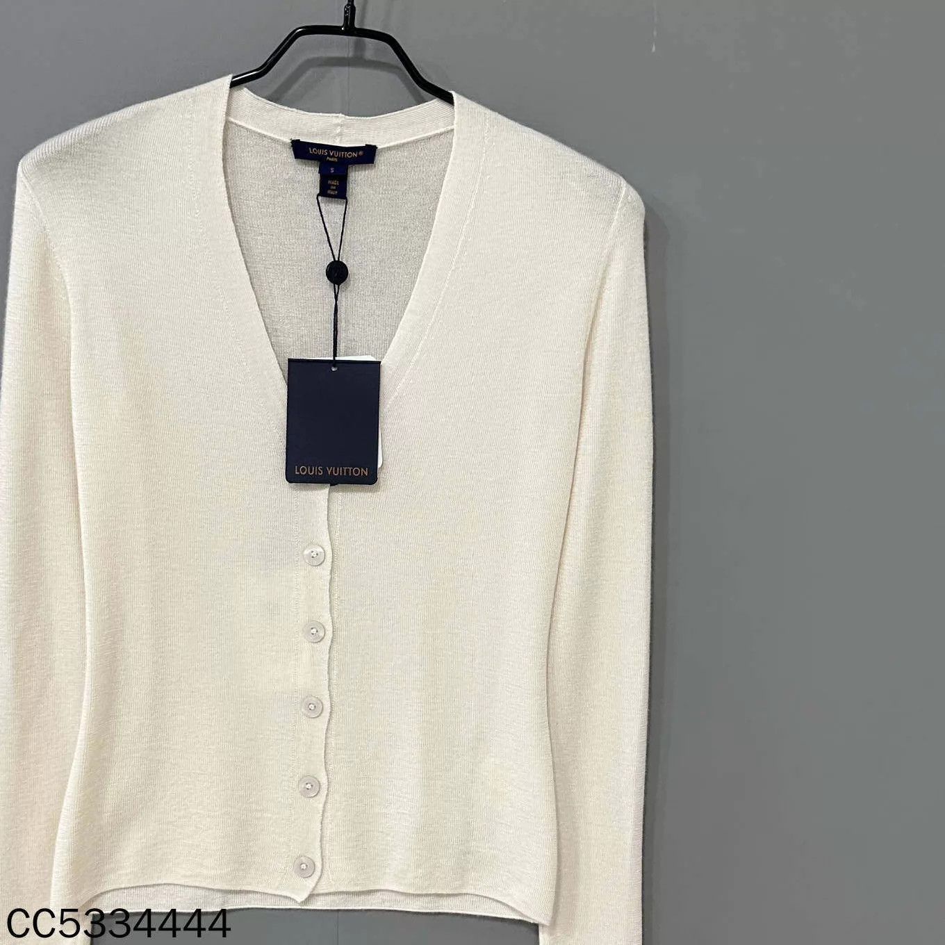 Louis Vuitton LV 24 Cashmere Knit Cardigan Size S Size S / US 4 / IT 40 - 2 Thumbnail