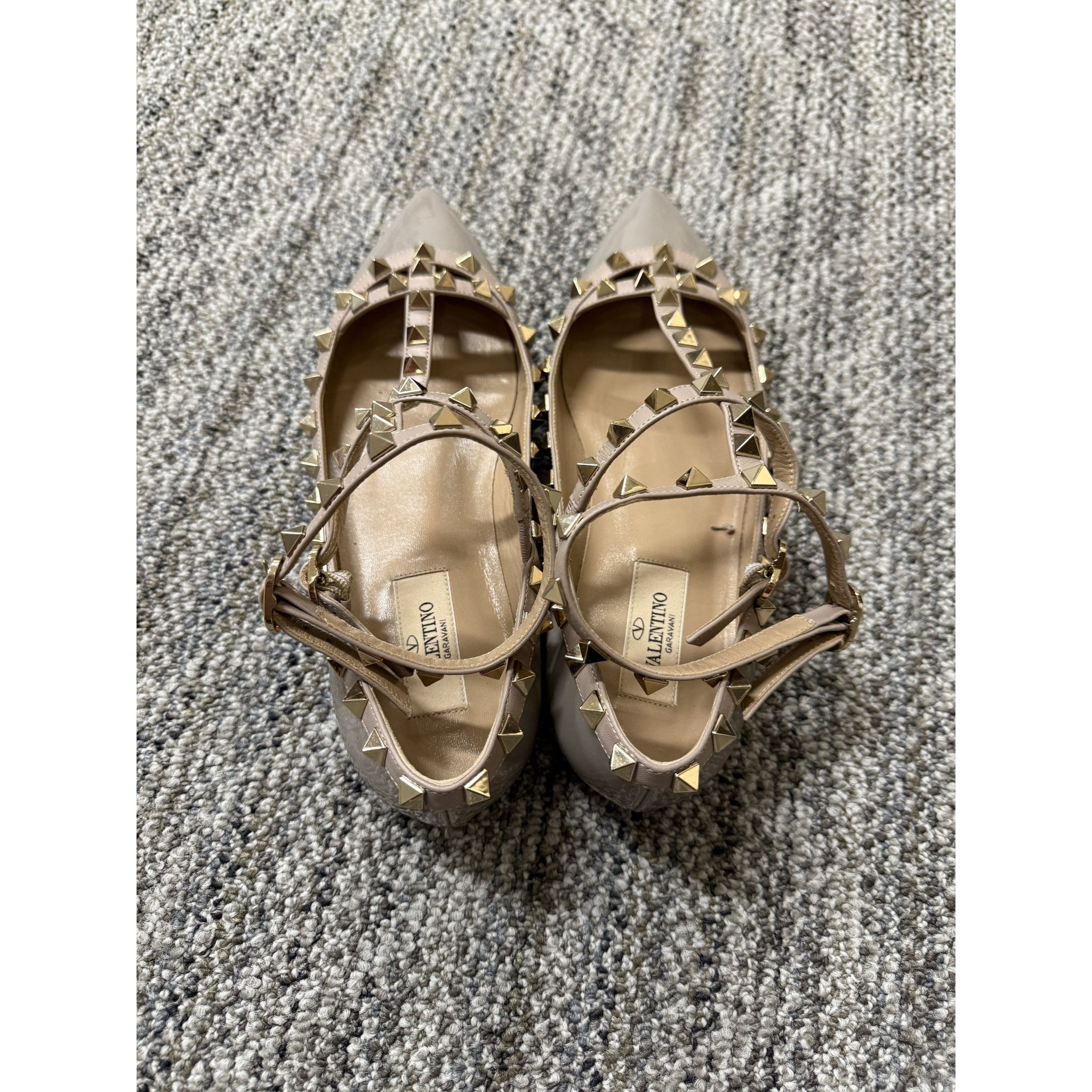 Valentino Valentino Garavani Rockstud Patent Leather Pointed-Toe Flats Size US 7 / IT 37 - 2 Thumbnail