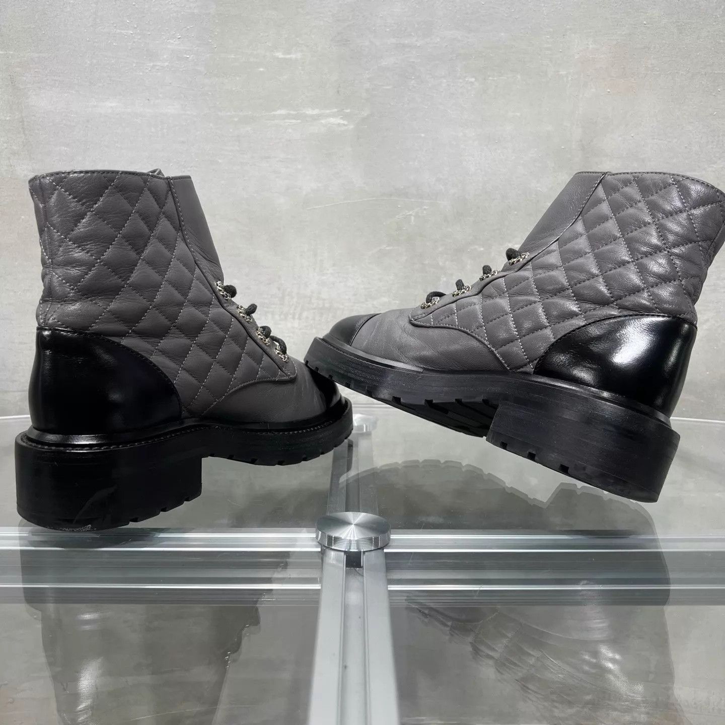 Chanel Chanel Quilted CC Chain Short Boots Elephant Gray 37 Size US 6.5 / IT 36.5 - 5 Thumbnail