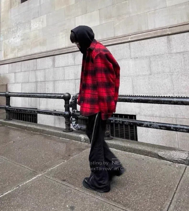 Vetements VETEMENTS Red and Black Plaid Wool Oversized Shirt Jacket Size US XS / EU 42 / 0 - 3 Thumbnail