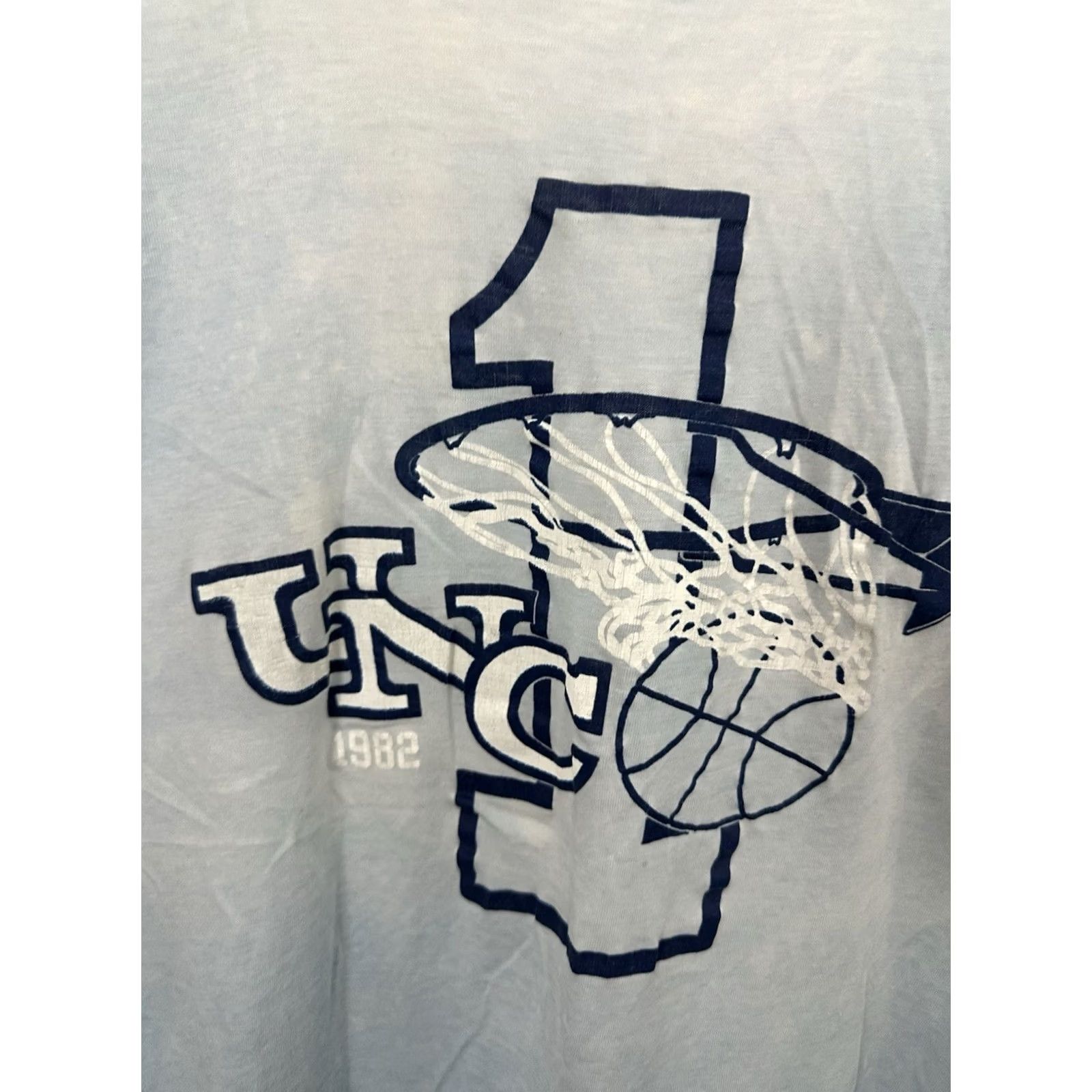Vintage VTG 80s UNC Carolina Tar Heels Paper Thin Faded Burnout Worn T-Shirt L Men Blue Sh Size US L / EU 52-54 / 3 - 4 Thumbnail