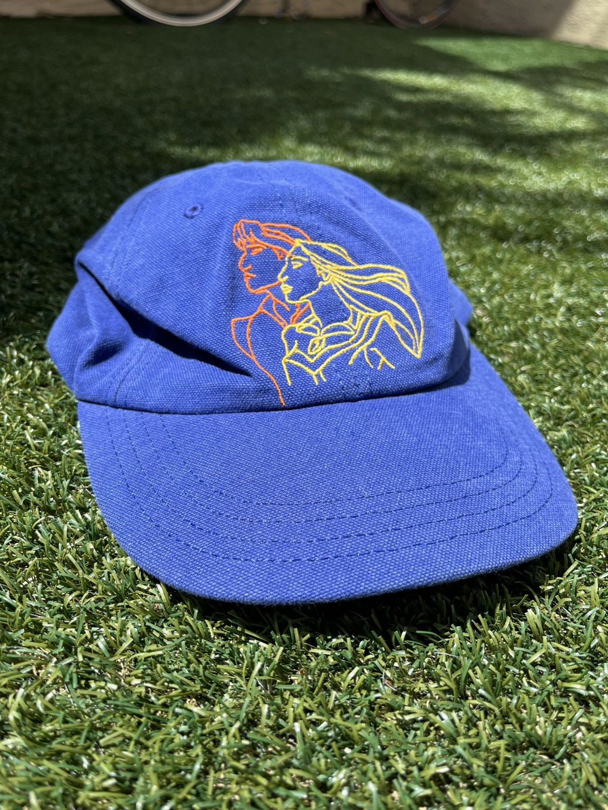 Vintage VTG RARE 90’s Disney’s Pocahontus Blue Cap Size ONE SIZE - 1 Thumbnail