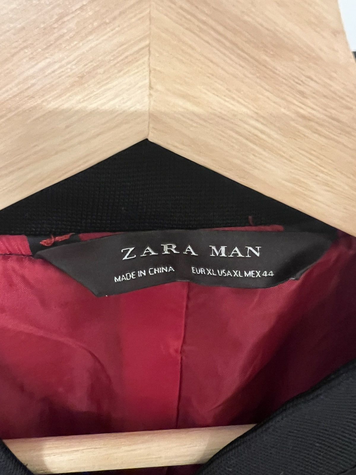 Zara Zara Black Bomber Jacket Size XL Floral Back Design Size US XL / EU 56 / 4 - 3 Thumbnail