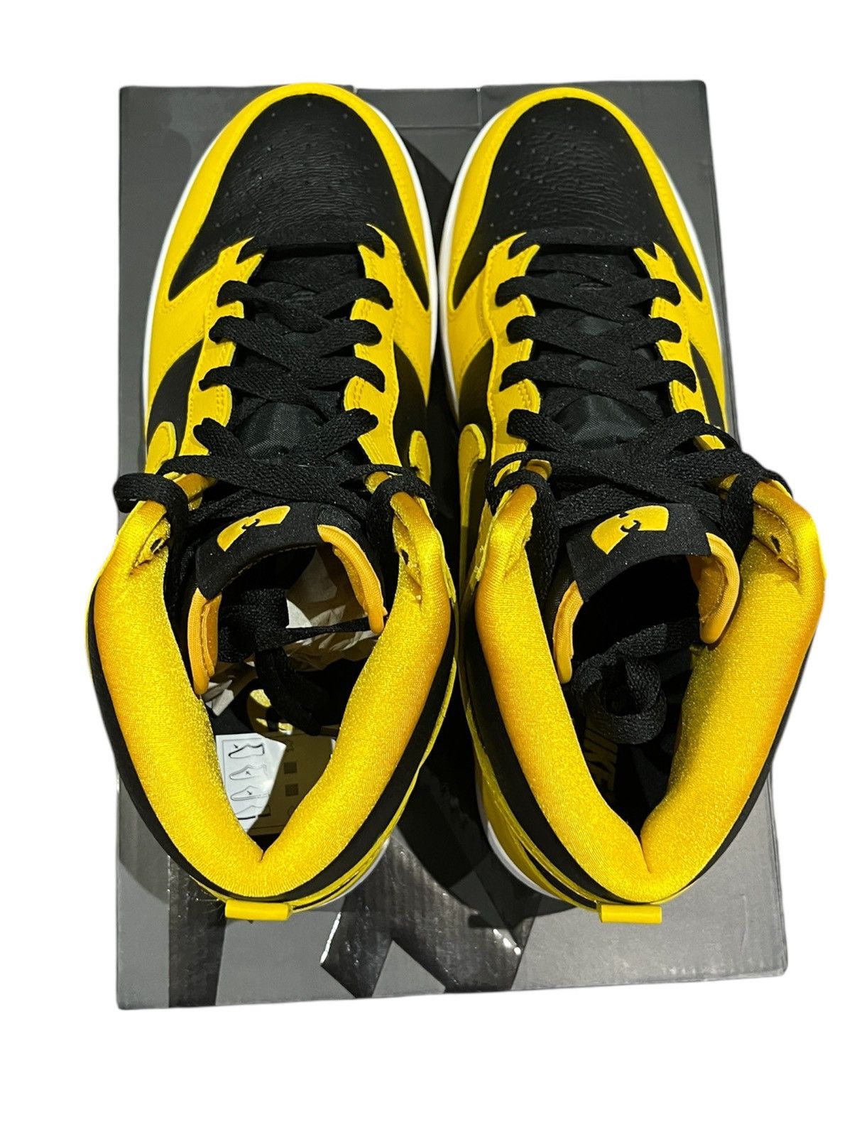 Nike Nike Dunk High Wu-Tang (2024) Yellow US10.5 Size US 11 / EU 44 - 5 Thumbnail