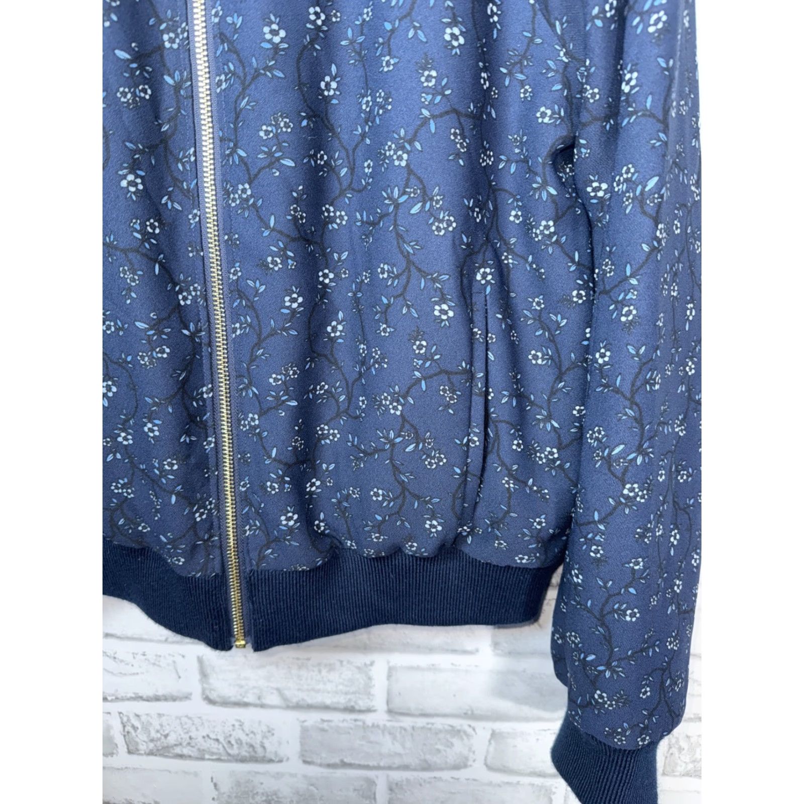 Vintage Kate Spade Jacket Women's M Blue Floral Reversible Bomber Out West Wild Roses Size M / US 6-8 / IT 42-44 - 6 Thumbnail