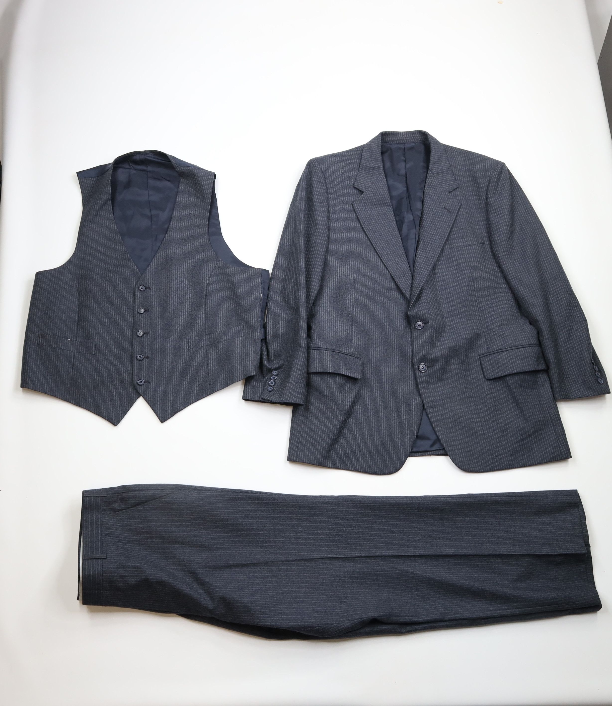 Vintage Vintage 70s Wool Pinstriped 3 Piece Suit Bell Bottoms Size 42R - 1 Thumbnail