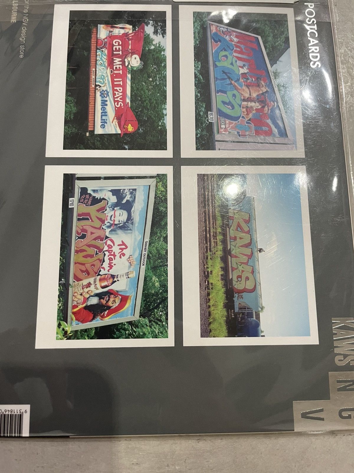 Kaws KAWS Postcard Set of 4 Graffiti Size ONE SIZE - 3 Thumbnail